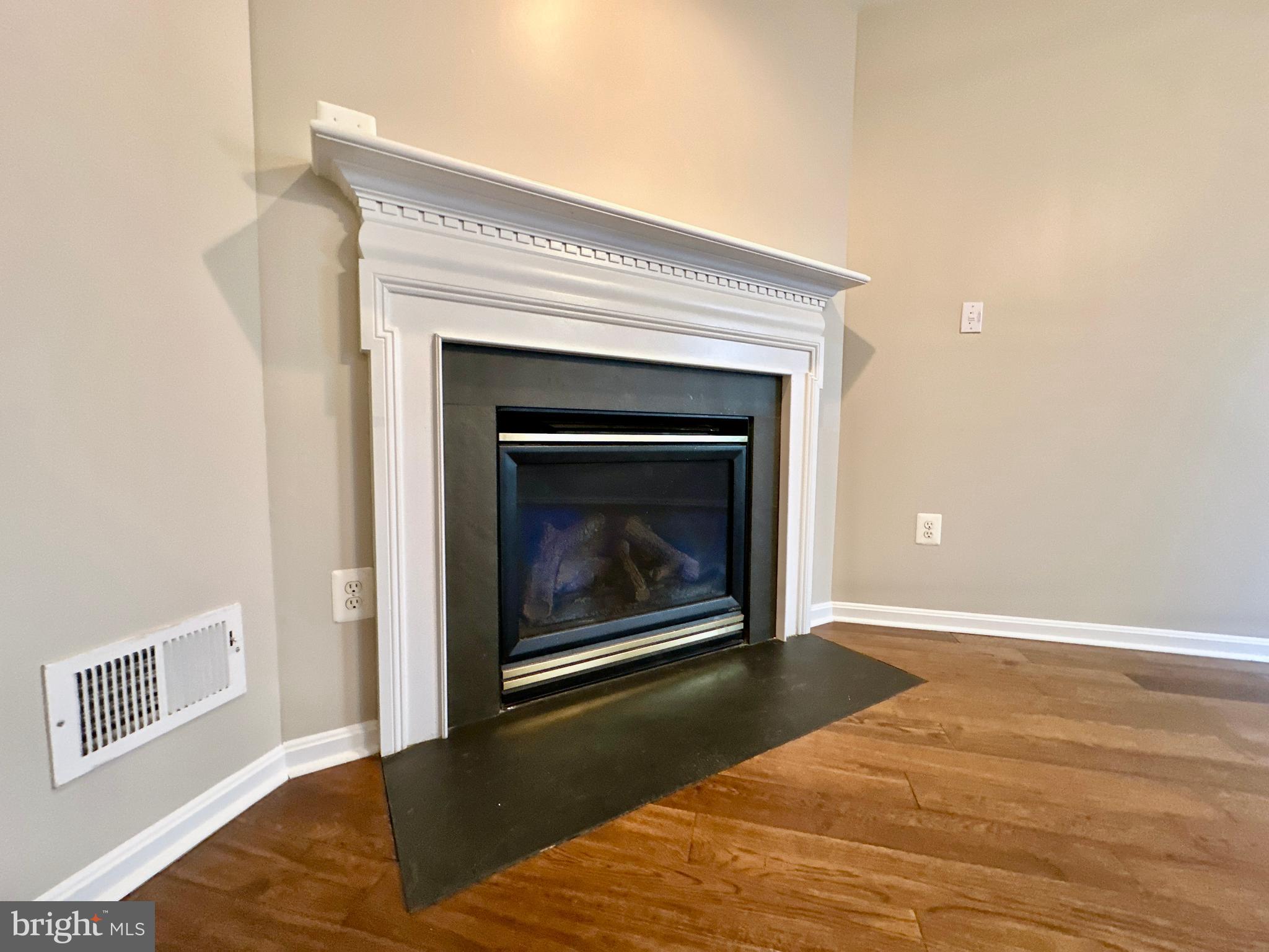 ENCLAVE AT SEVEN OAKS - Residential