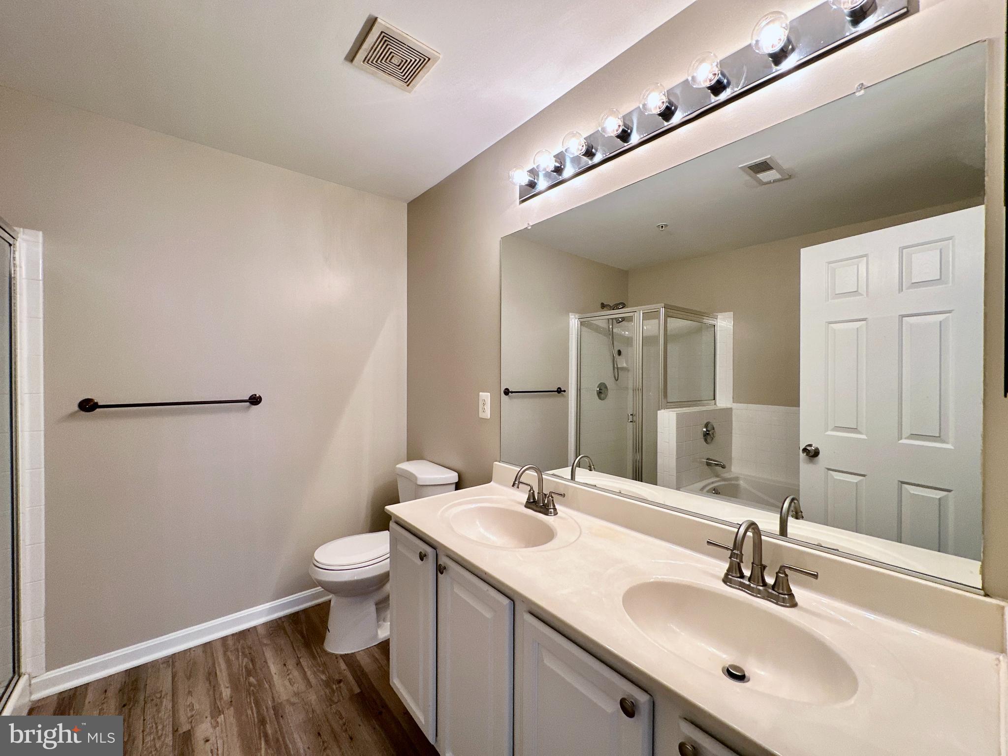 ENCLAVE AT SEVEN OAKS - Residential