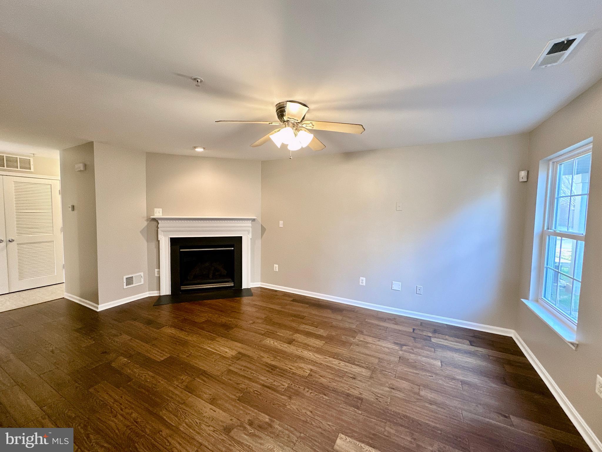 ENCLAVE AT SEVEN OAKS - Residential