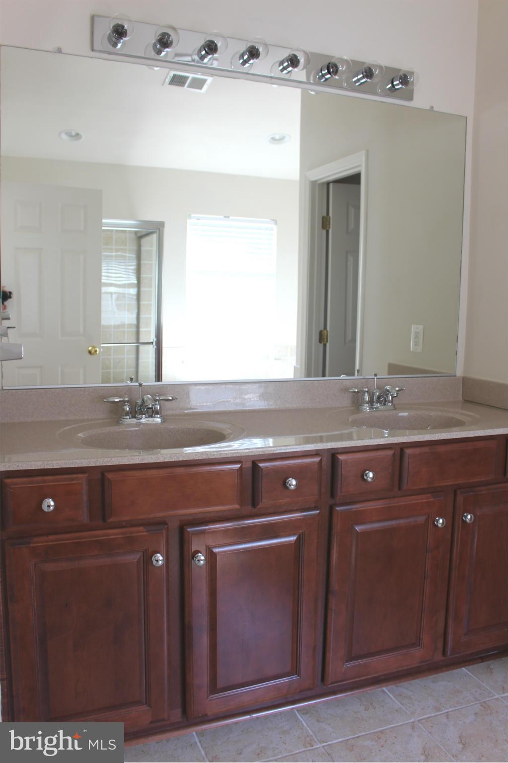 VILLAGE OF IDLEWILD - Residential Lease