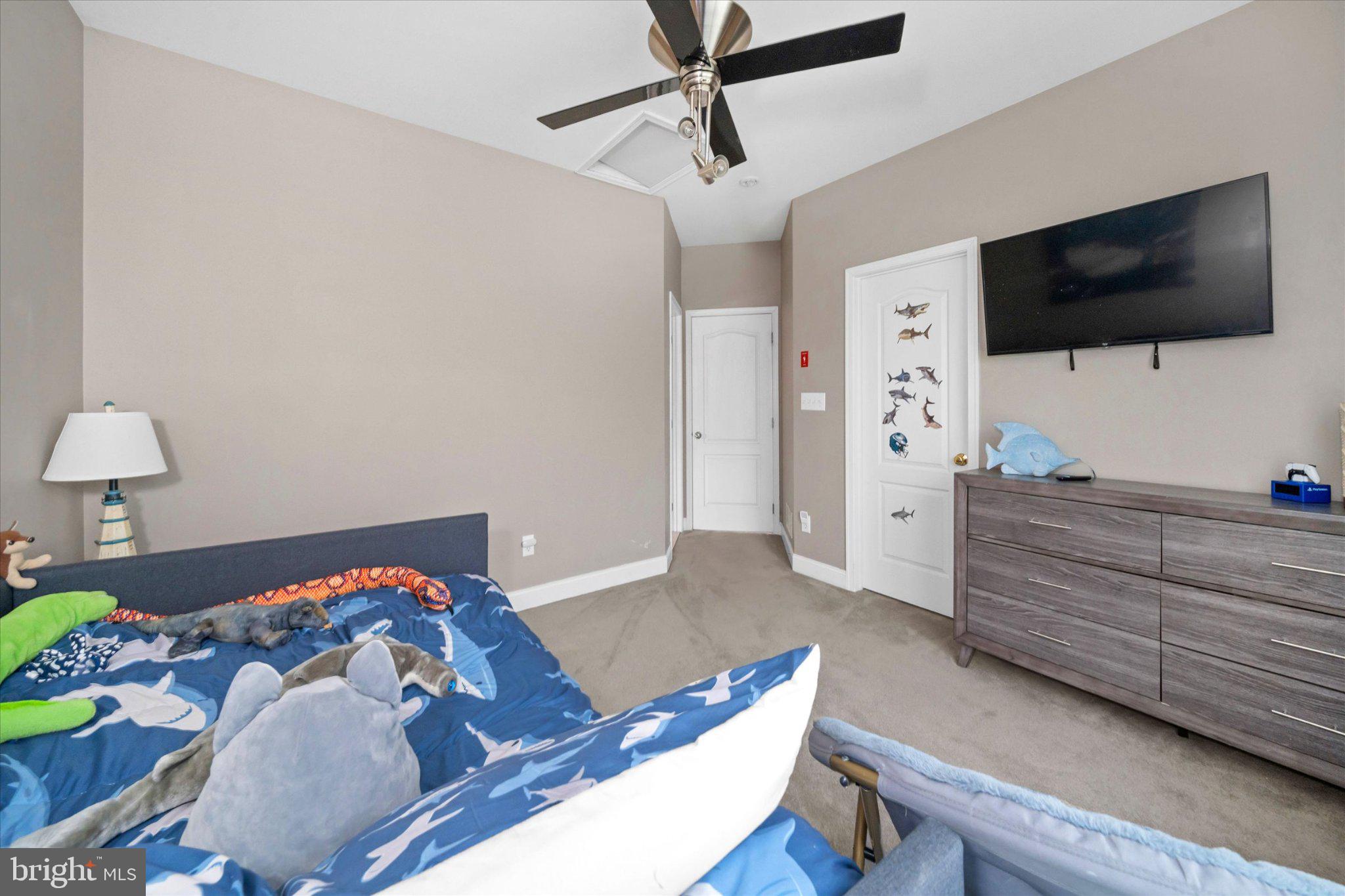 RED LION CHASE - Residential