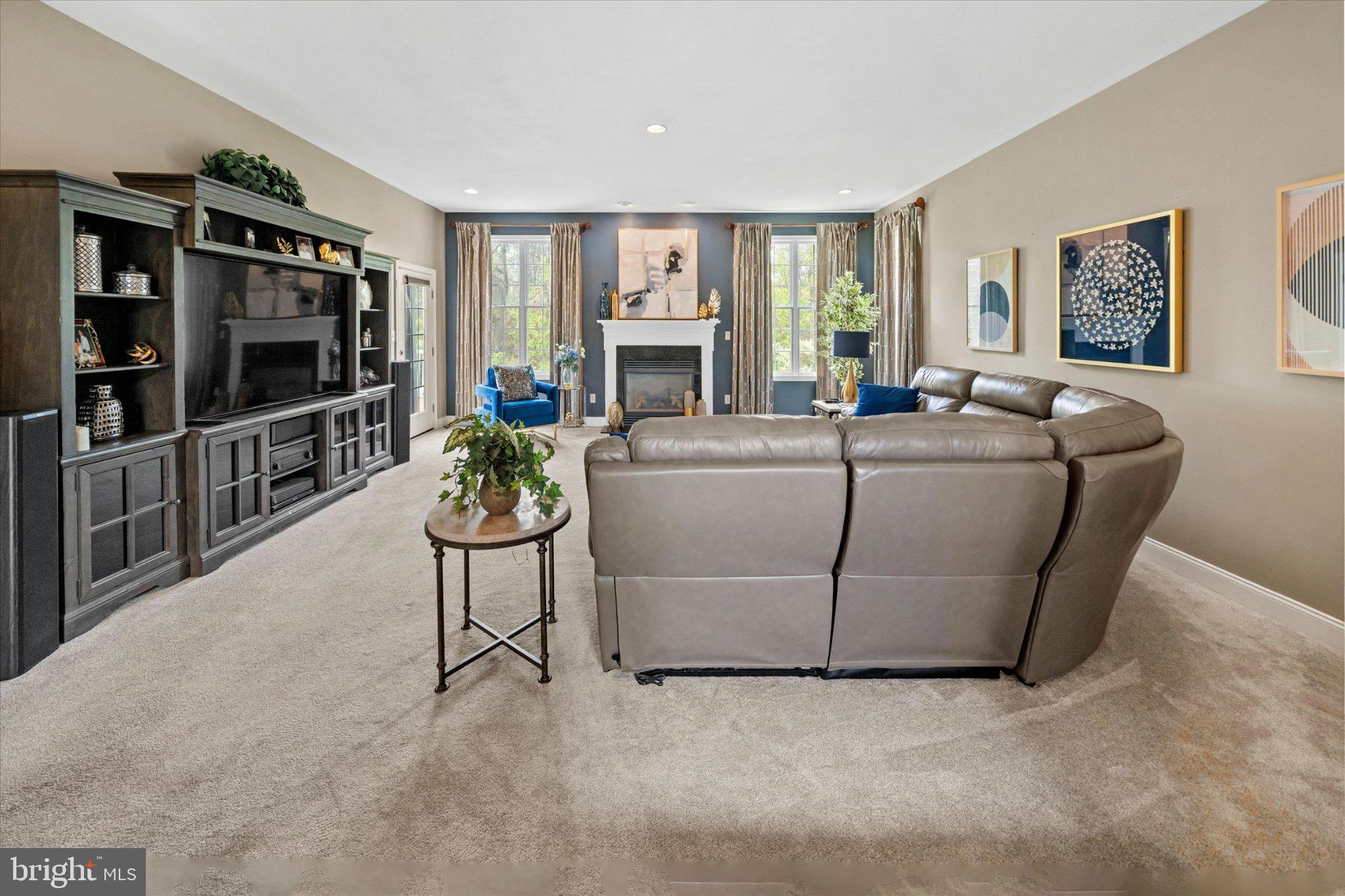 RED LION CHASE - Residential