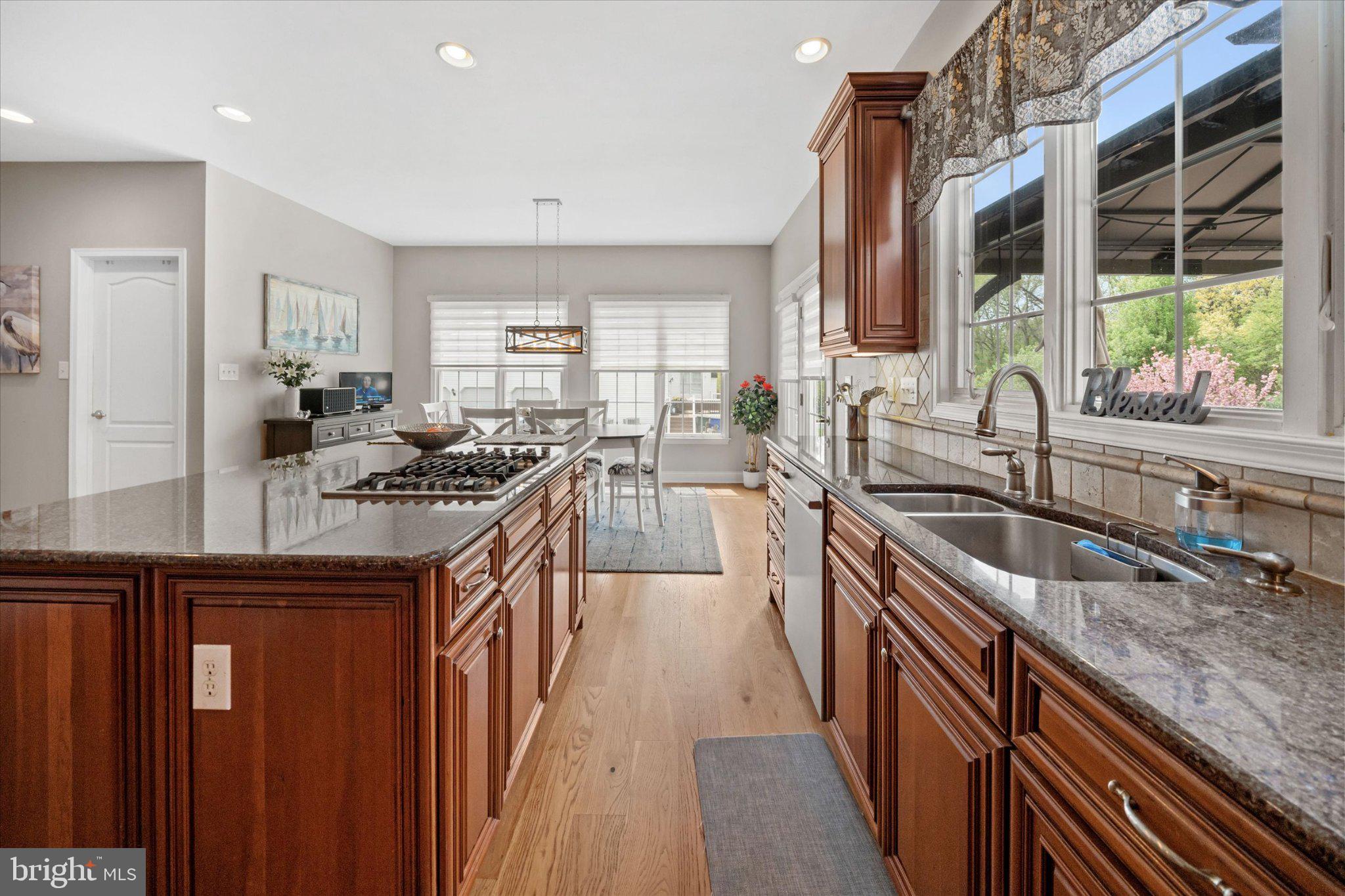 RED LION CHASE - Residential