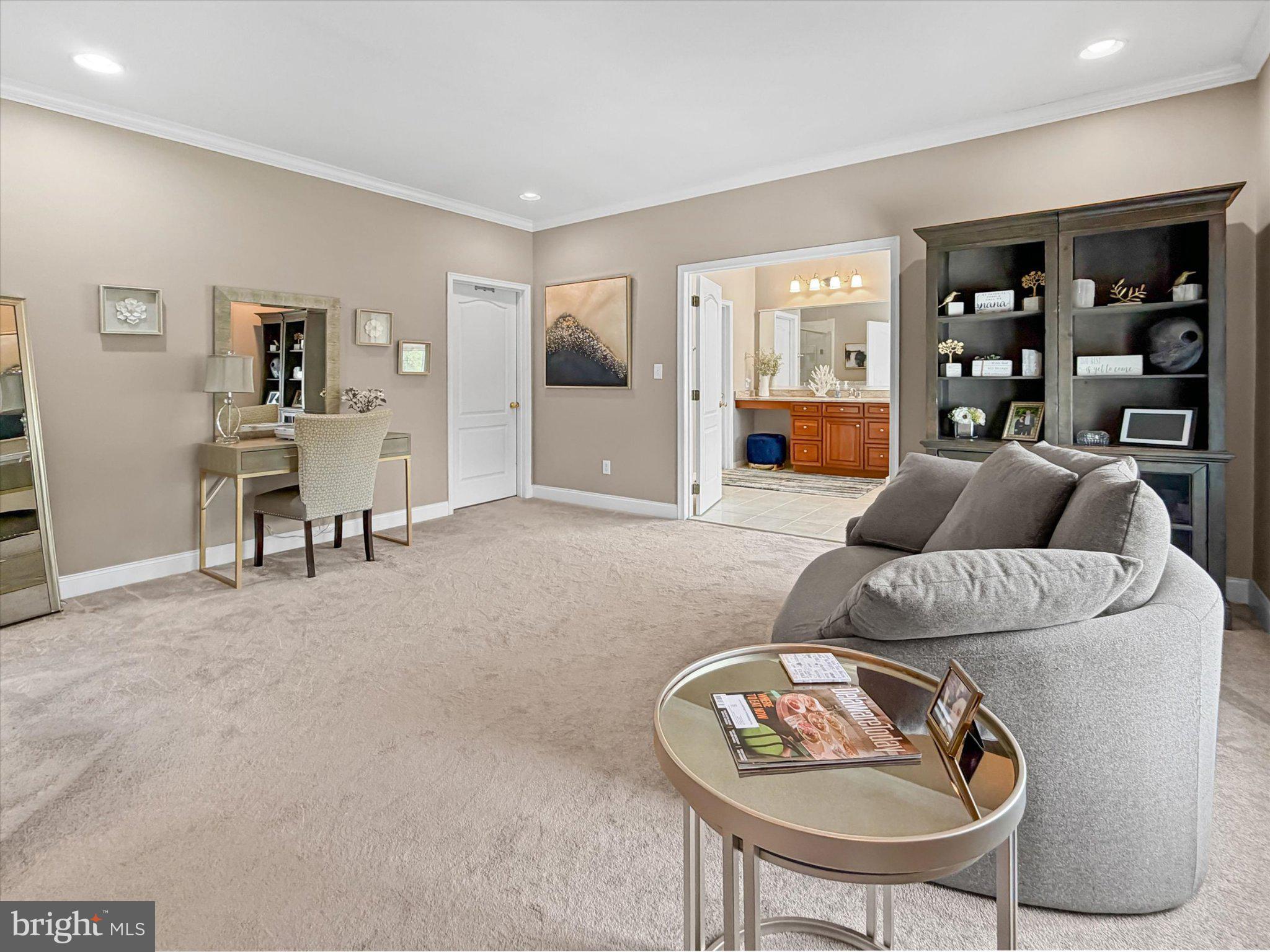 RED LION CHASE - Residential