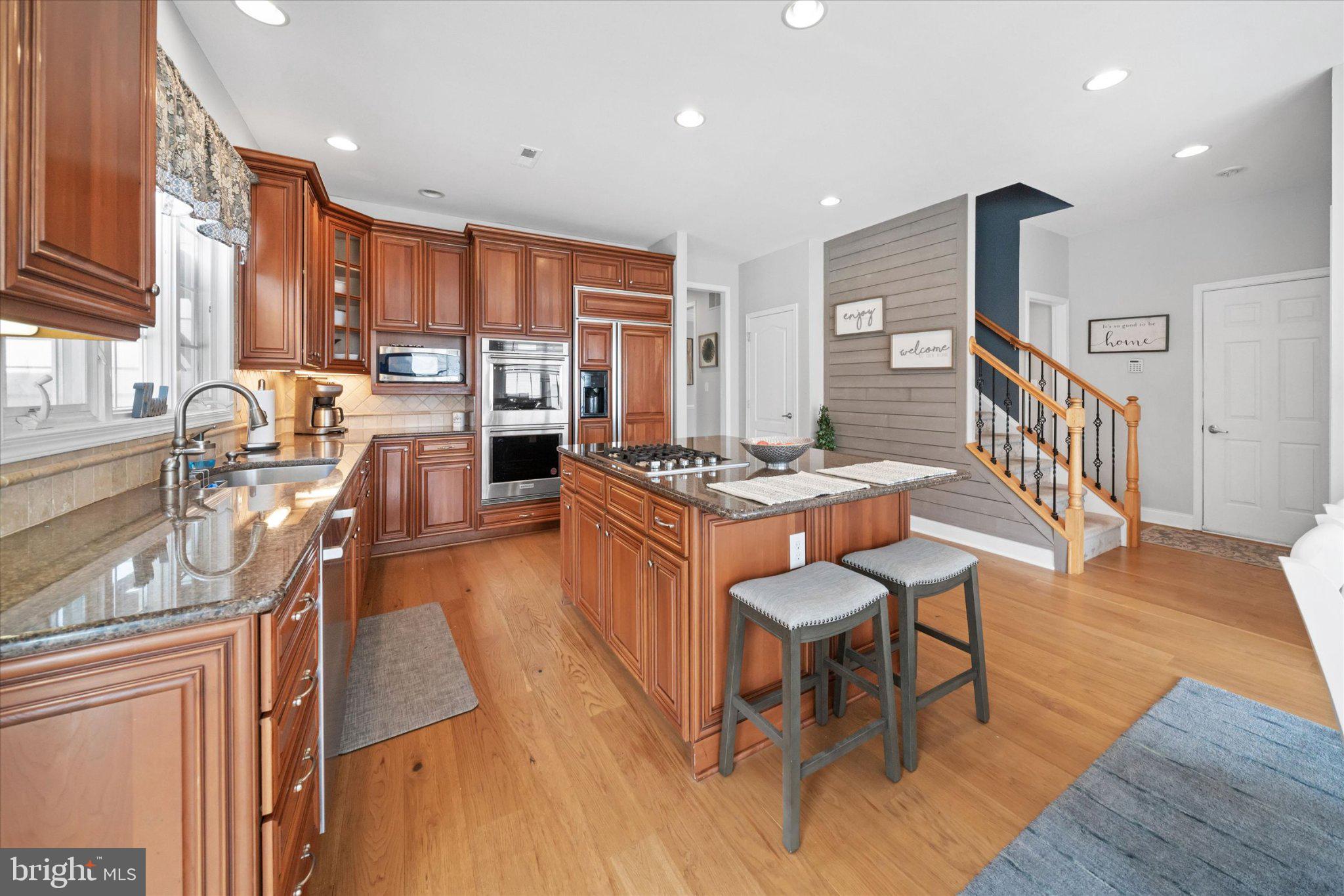 RED LION CHASE - Residential