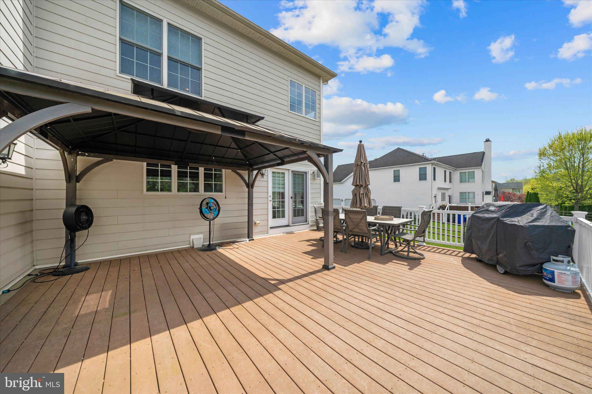 RED LION CHASE - Residential