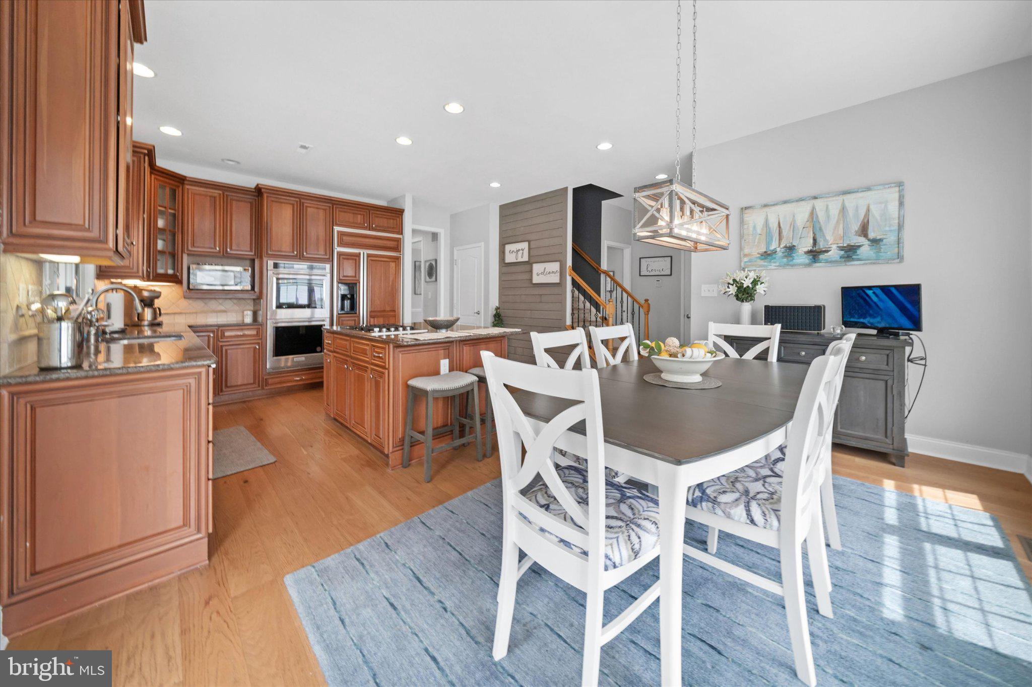 RED LION CHASE - Residential