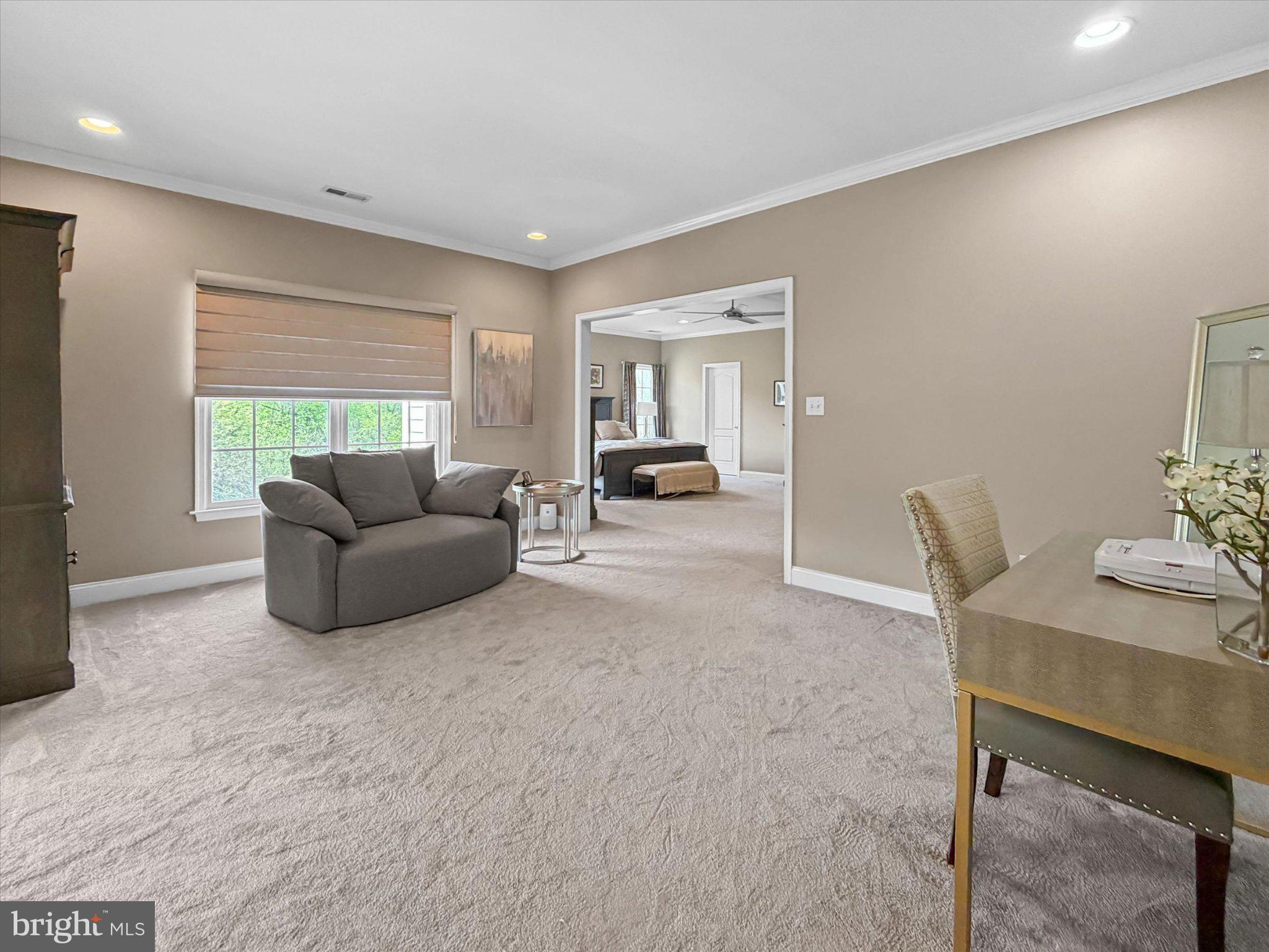 RED LION CHASE - Residential