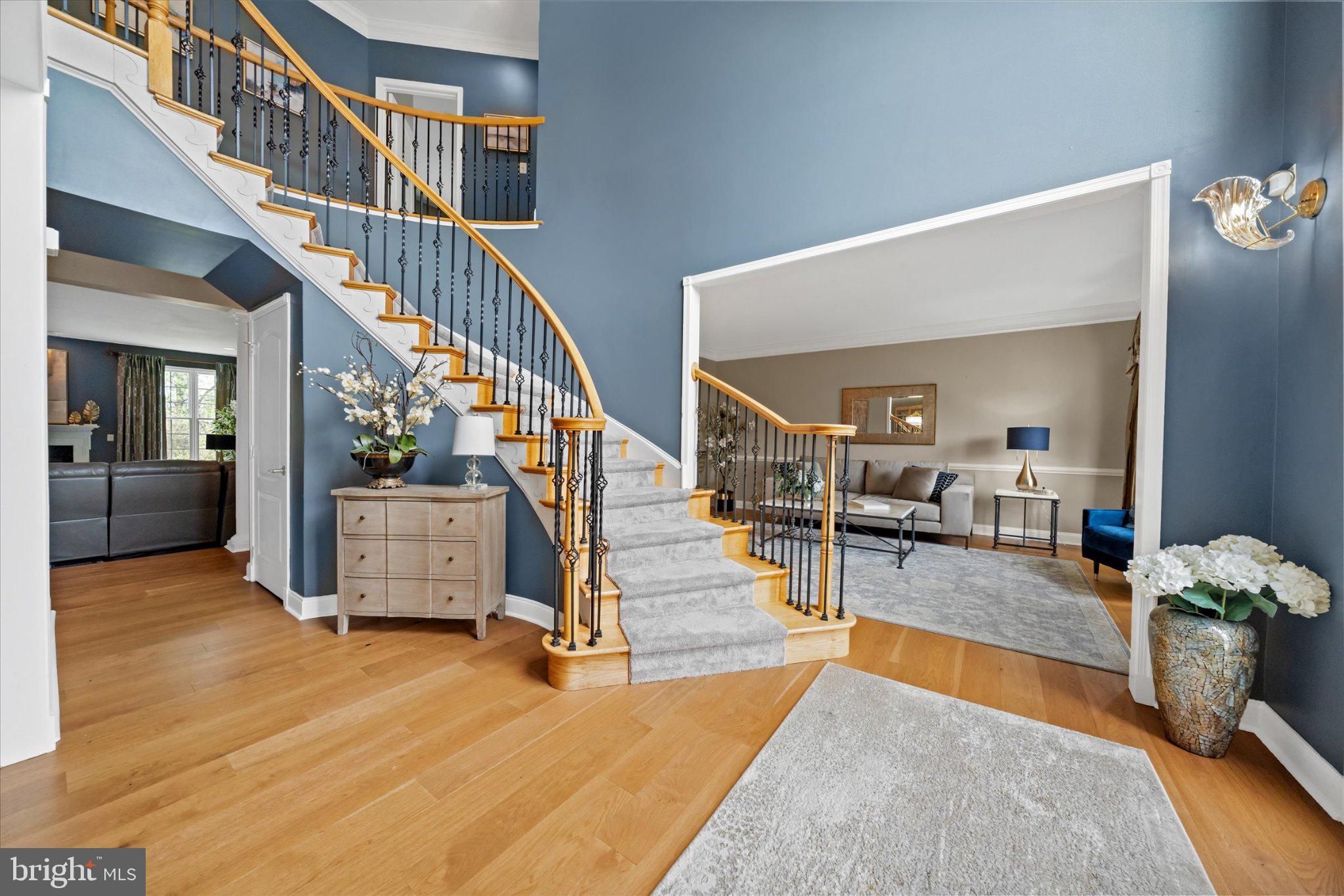 RED LION CHASE - Residential