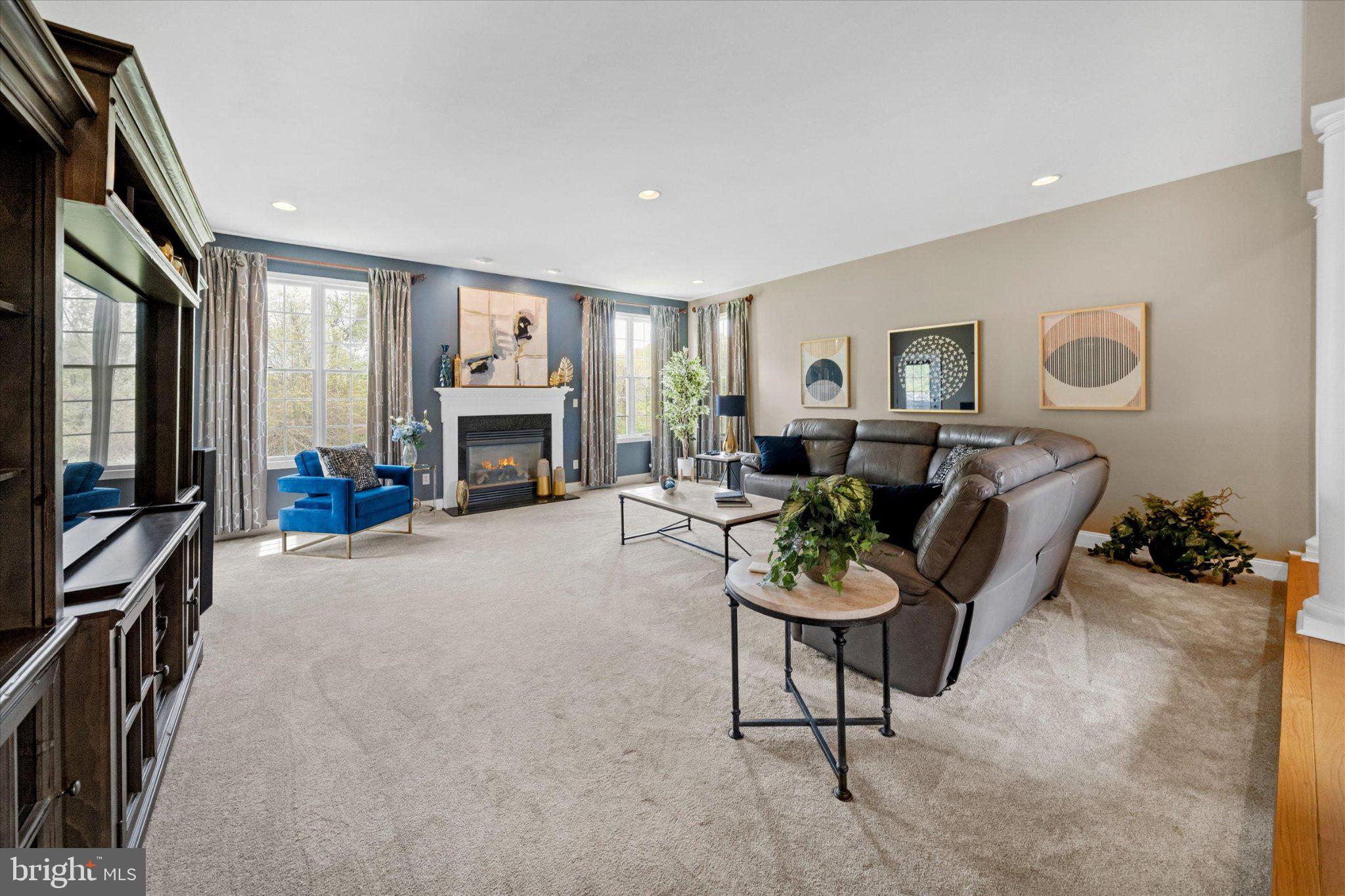 RED LION CHASE - Residential