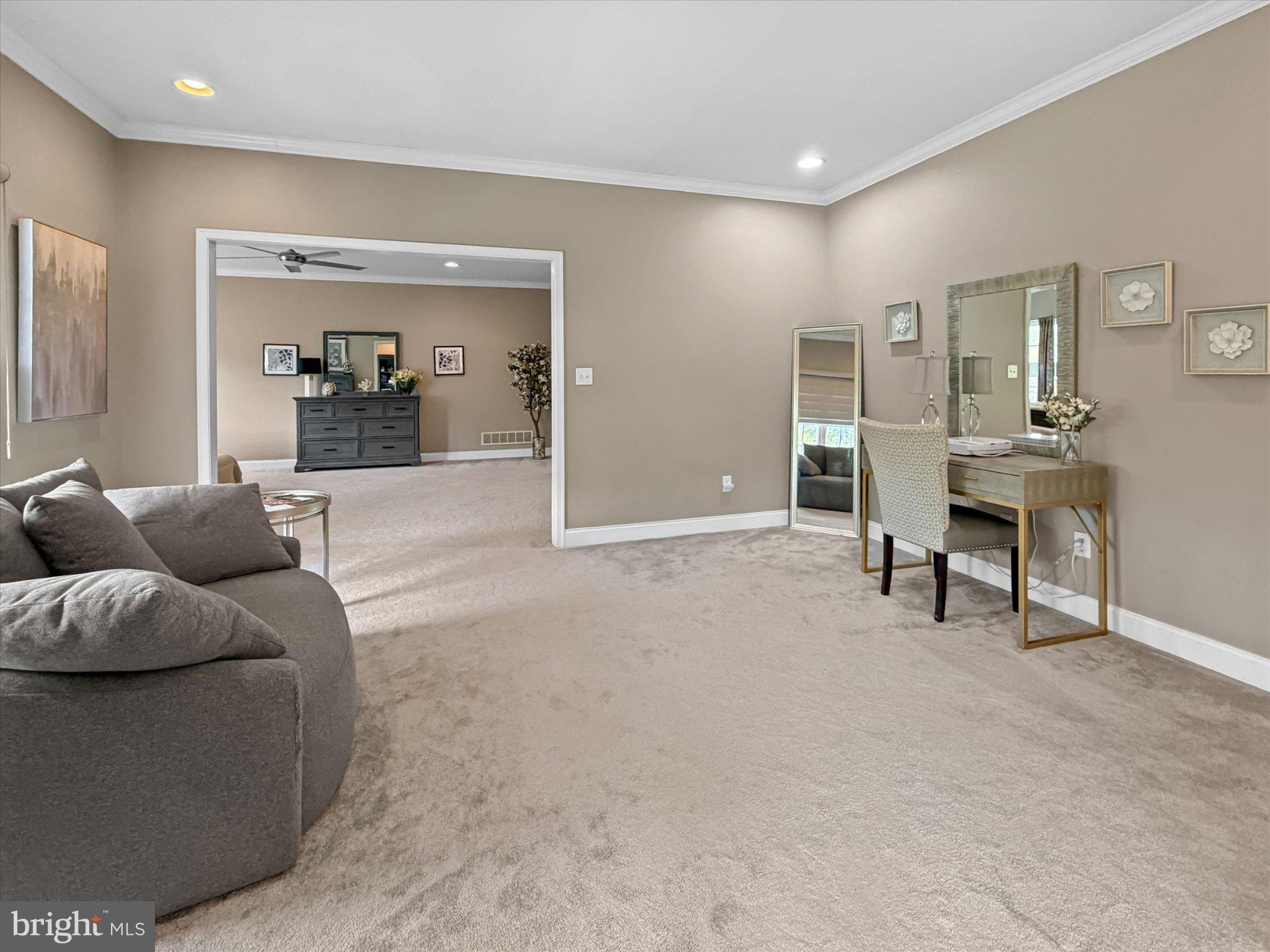 RED LION CHASE - Residential