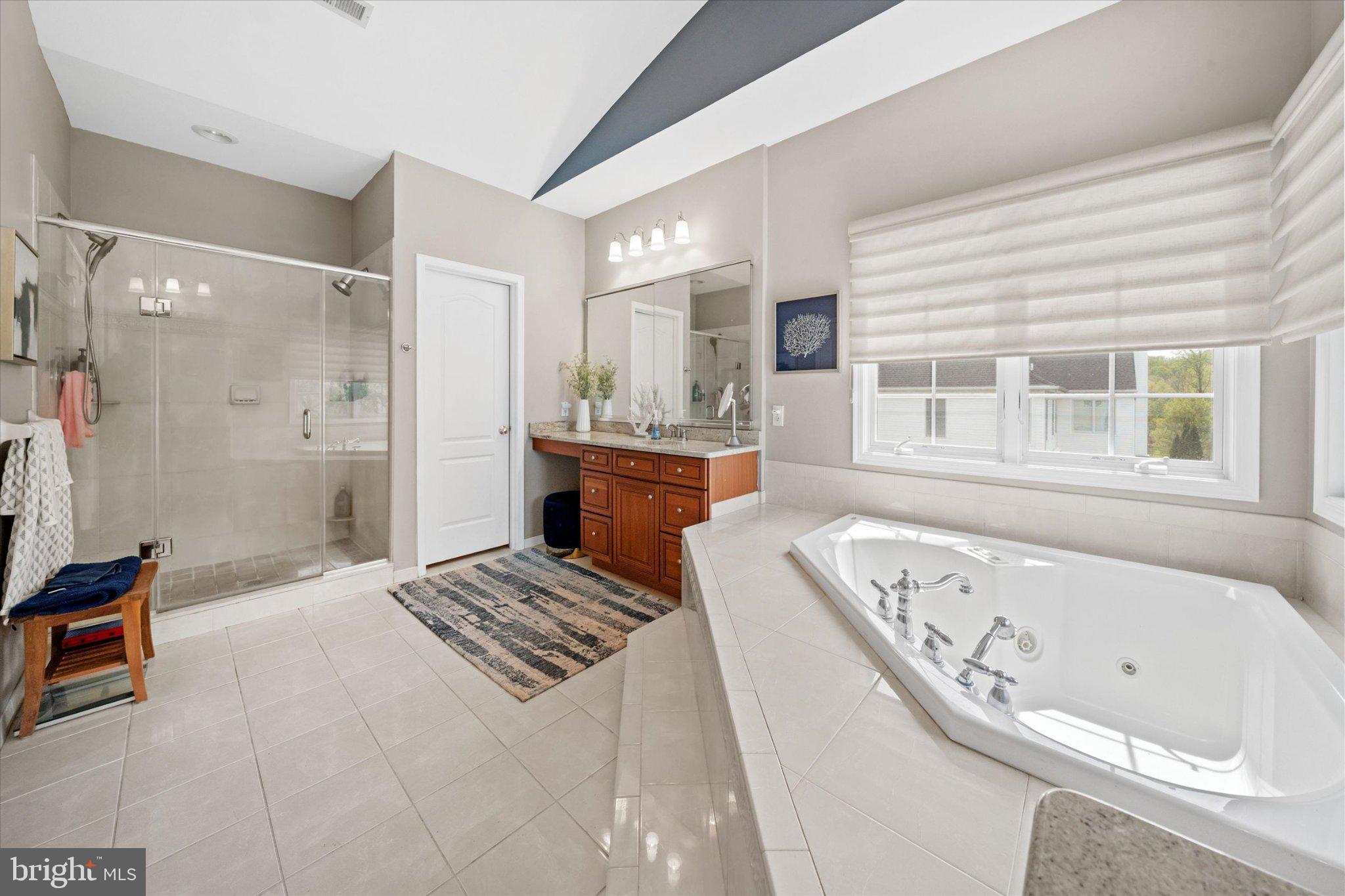 RED LION CHASE - Residential