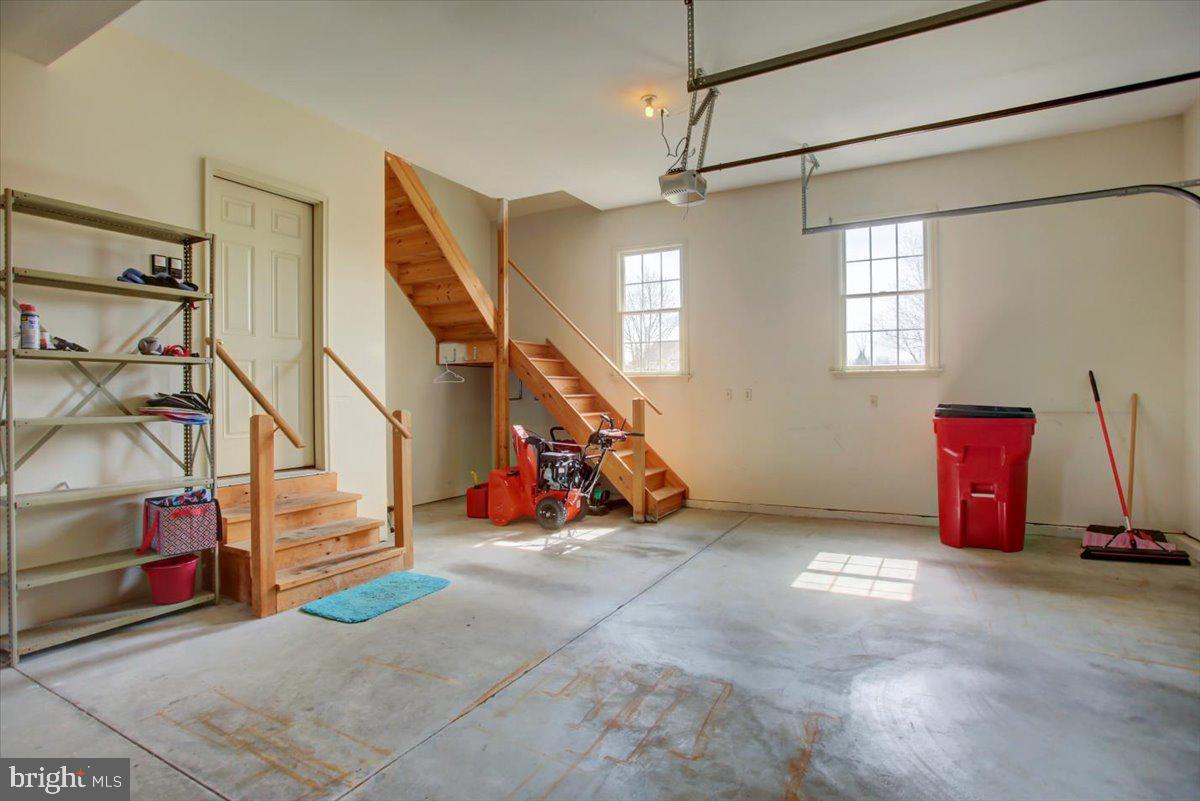 STONEWALL RIDGE - Residential