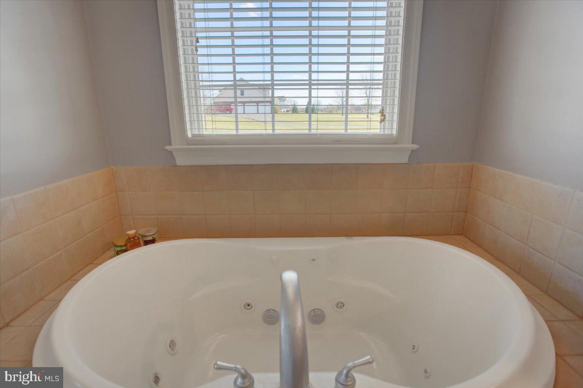 STONEWALL RIDGE - Residential