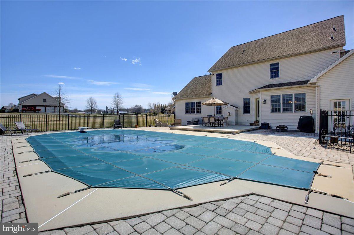 STONEWALL RIDGE - Residential