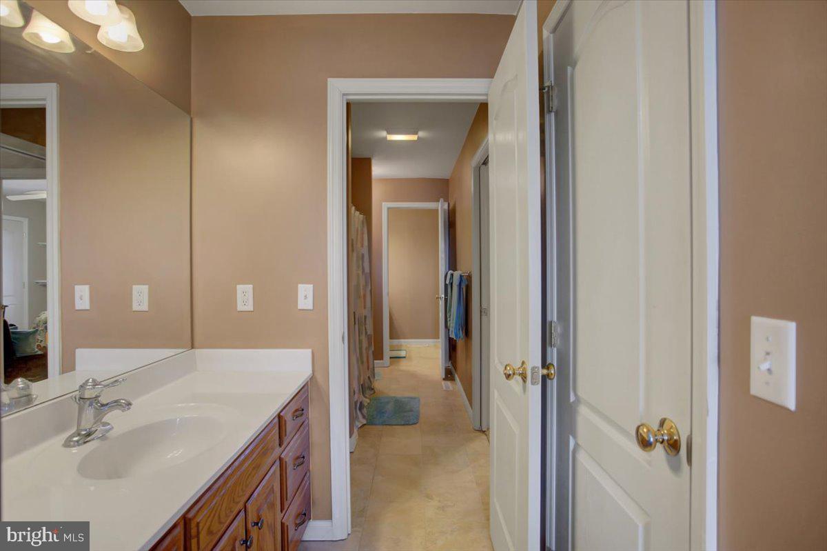 STONEWALL RIDGE - Residential