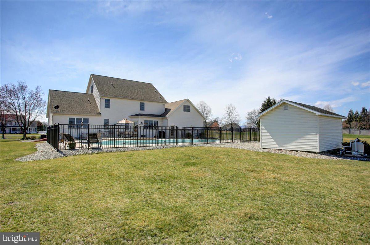 STONEWALL RIDGE - Residential