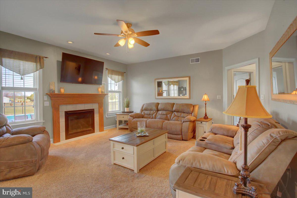 STONEWALL RIDGE - Residential