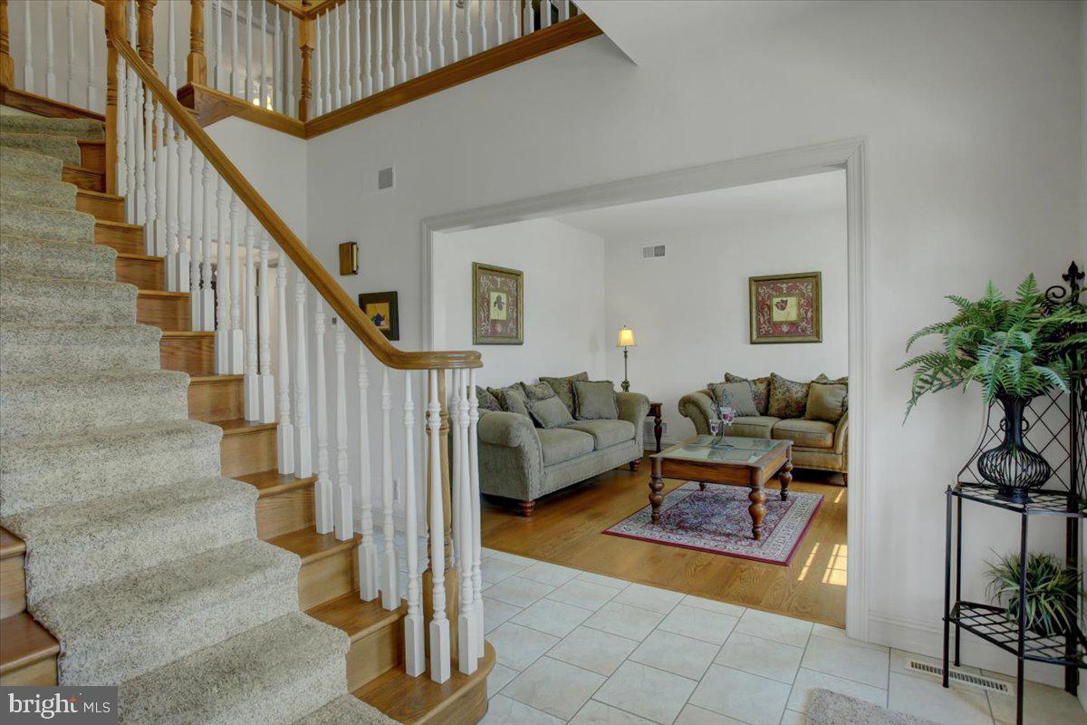 STONEWALL RIDGE - Residential