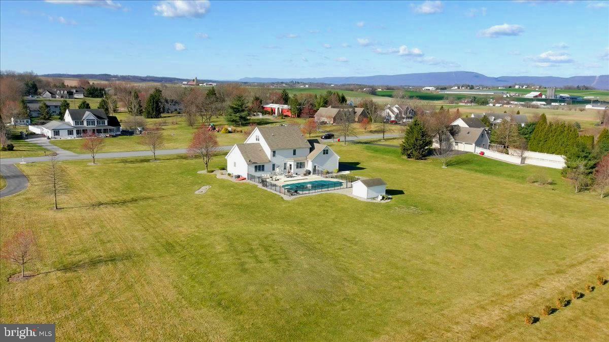 STONEWALL RIDGE - Residential