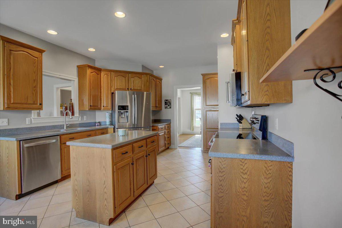 STONEWALL RIDGE - Residential