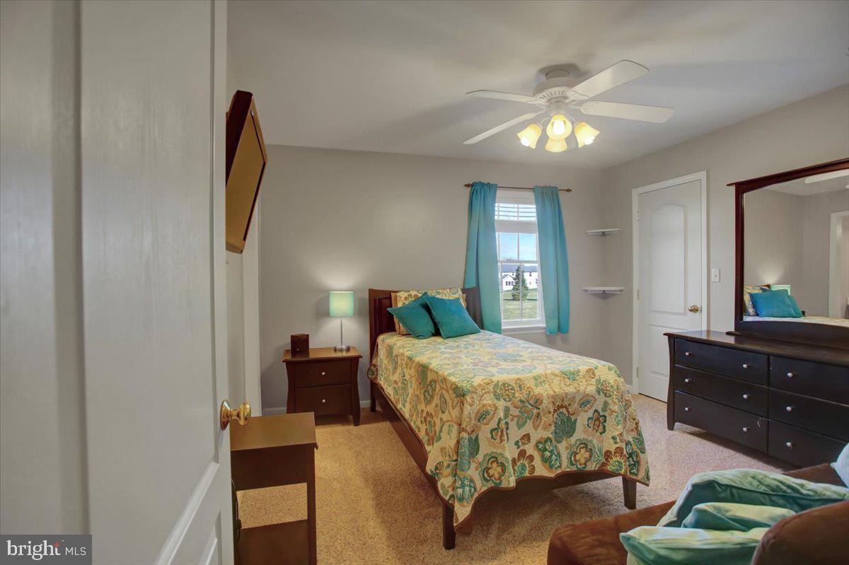 STONEWALL RIDGE - Residential