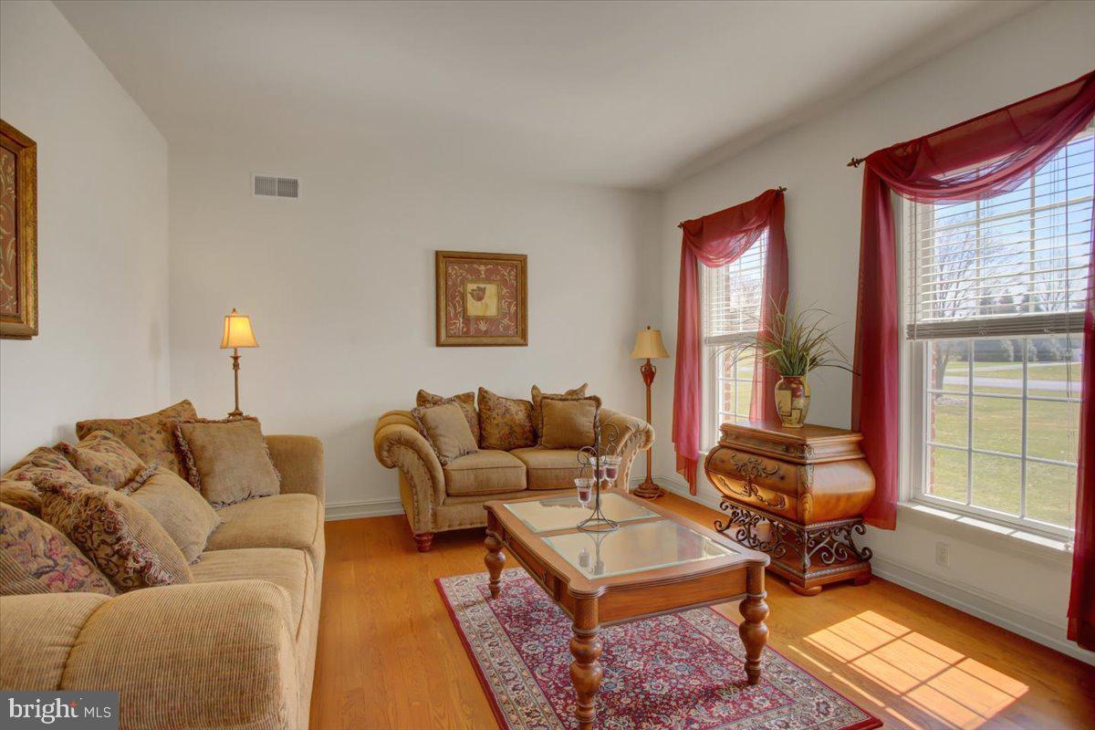 STONEWALL RIDGE - Residential