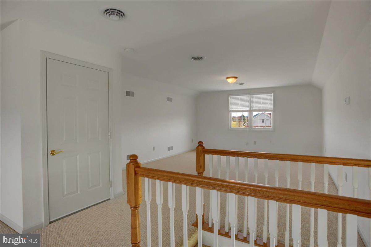 STONEWALL RIDGE - Residential