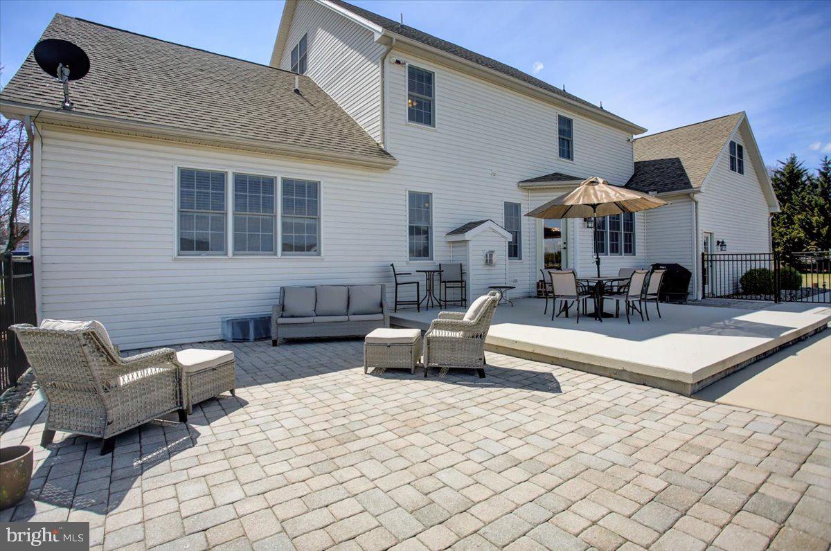 STONEWALL RIDGE - Residential