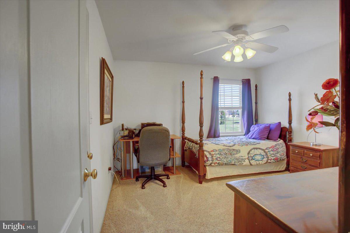 STONEWALL RIDGE - Residential