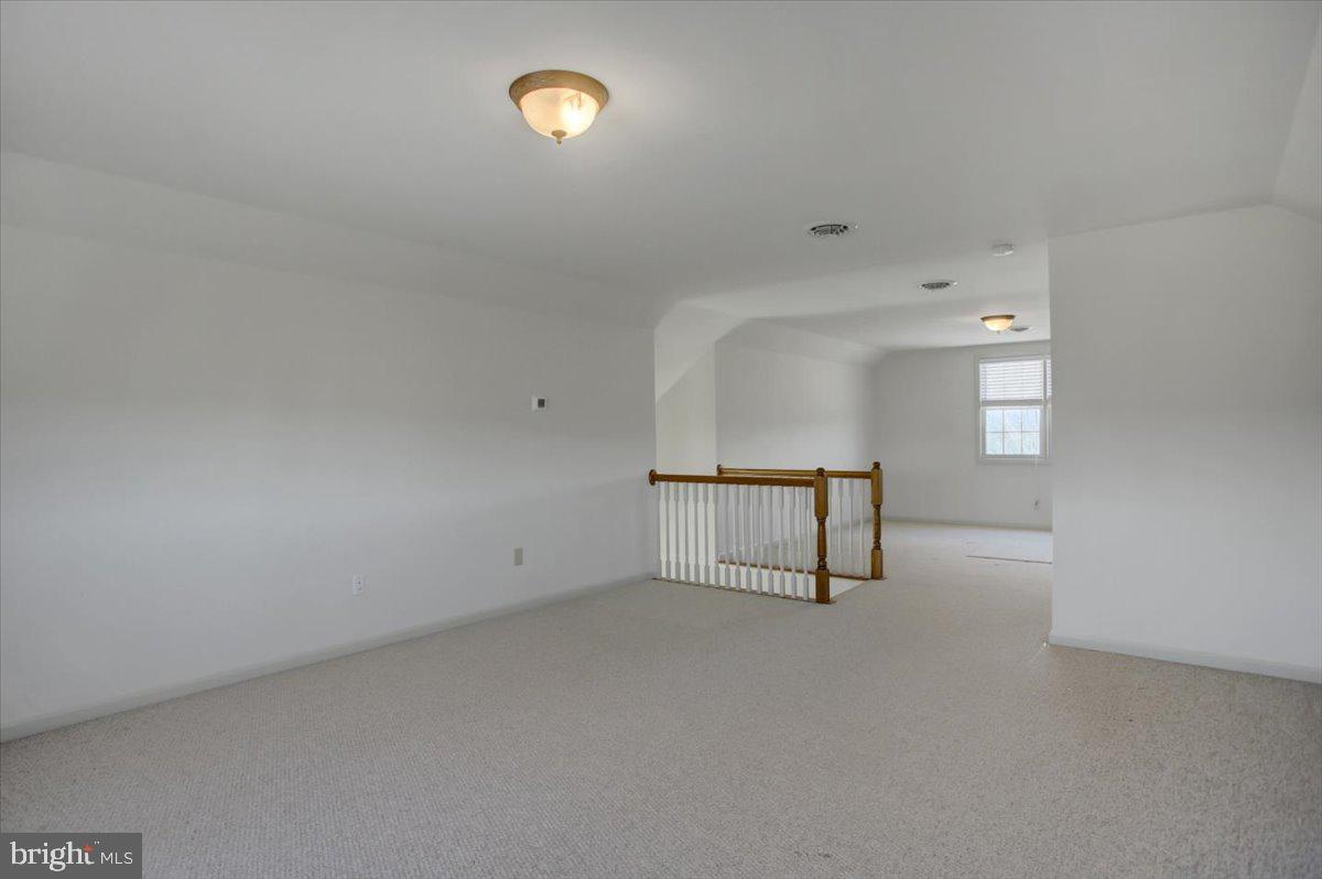 STONEWALL RIDGE - Residential