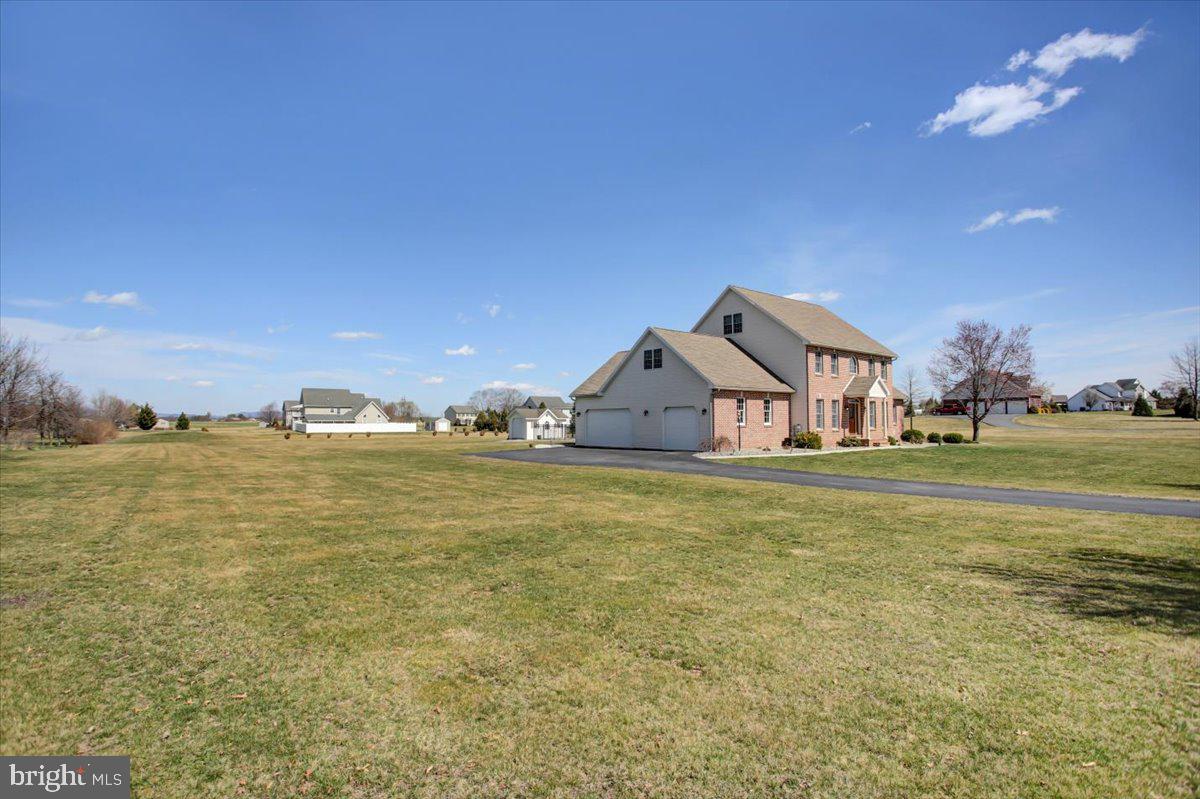 STONEWALL RIDGE - Residential