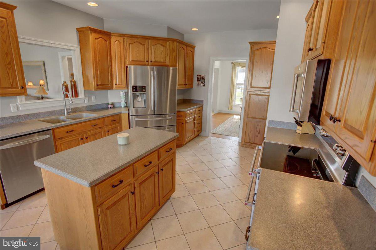 STONEWALL RIDGE - Residential