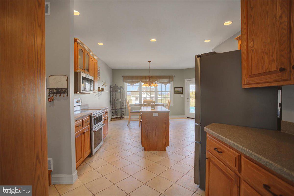 STONEWALL RIDGE - Residential