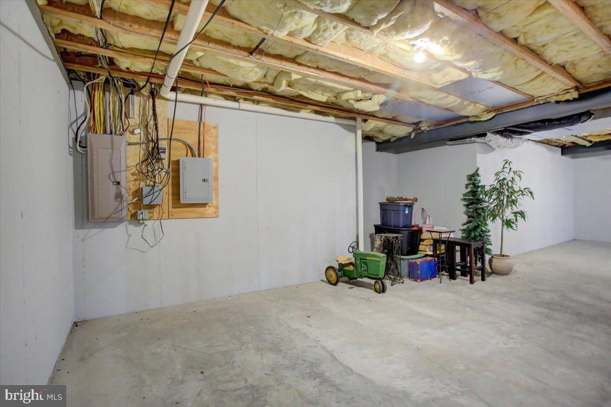 STONEWALL RIDGE - Residential