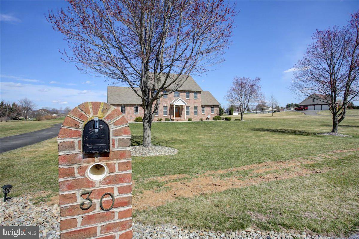 STONEWALL RIDGE - Residential