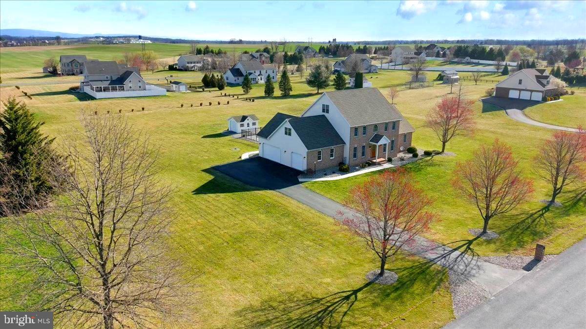 STONEWALL RIDGE - Residential