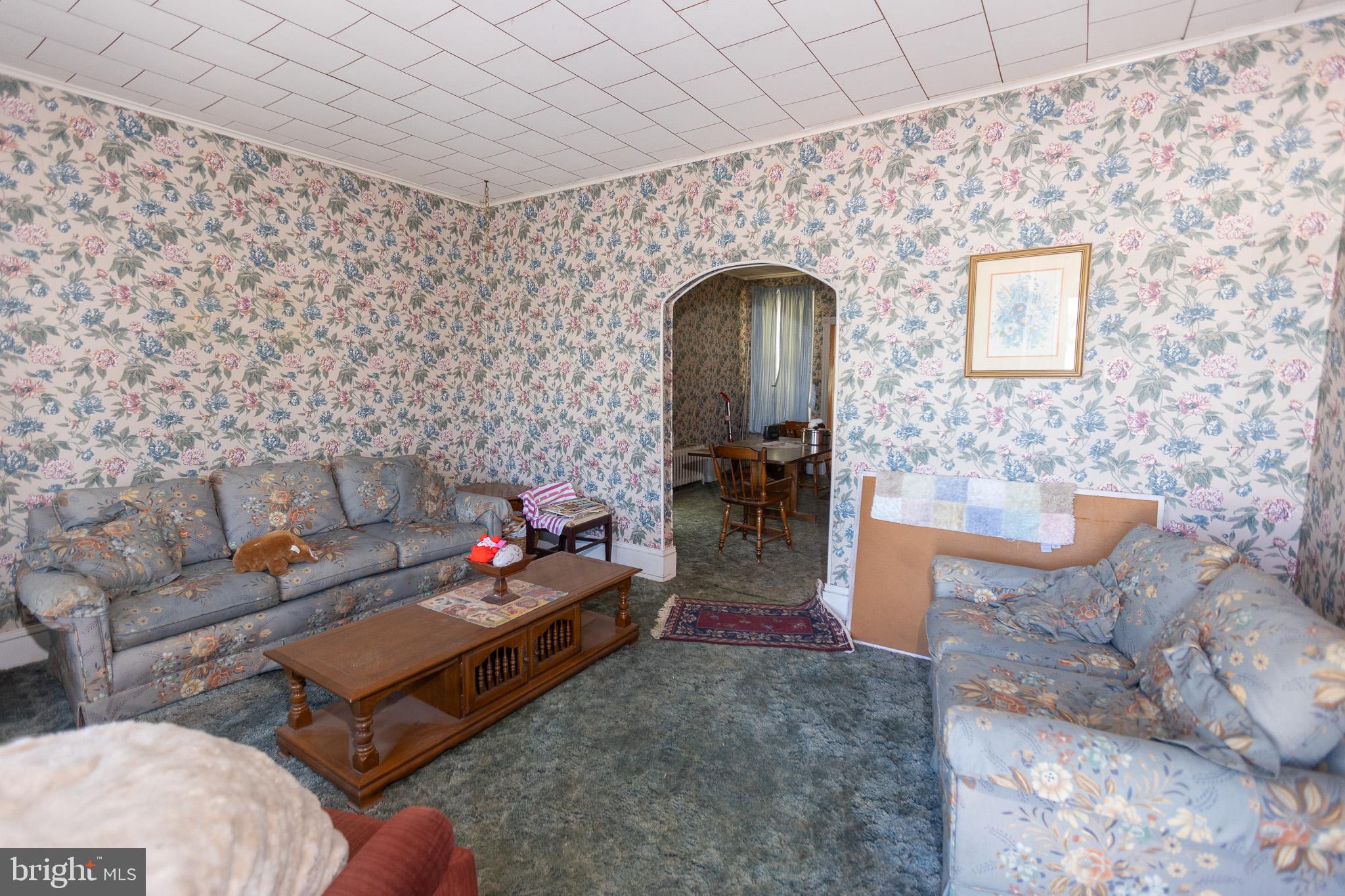 YORKVILLE - Residential