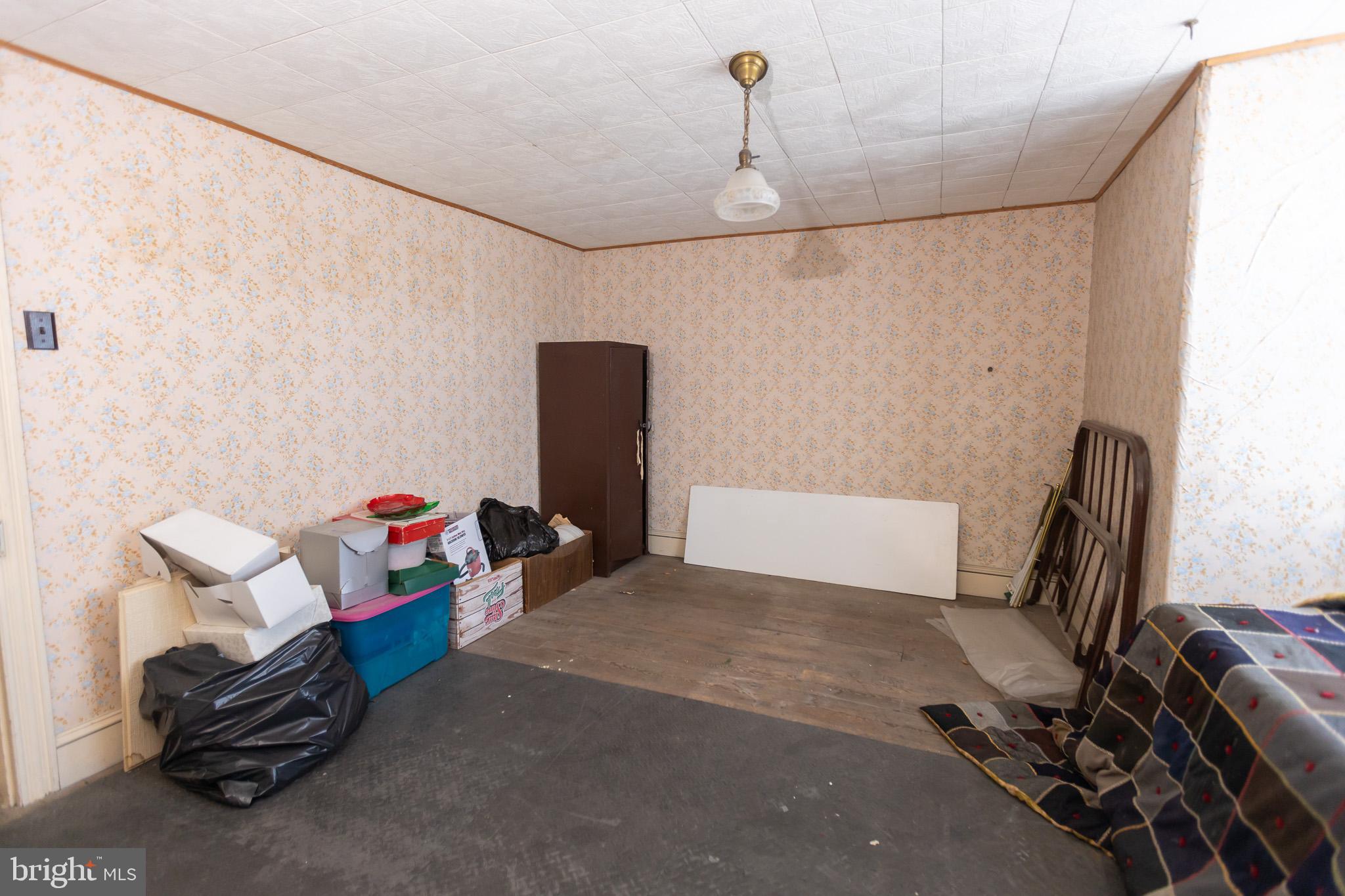 YORKVILLE - Residential