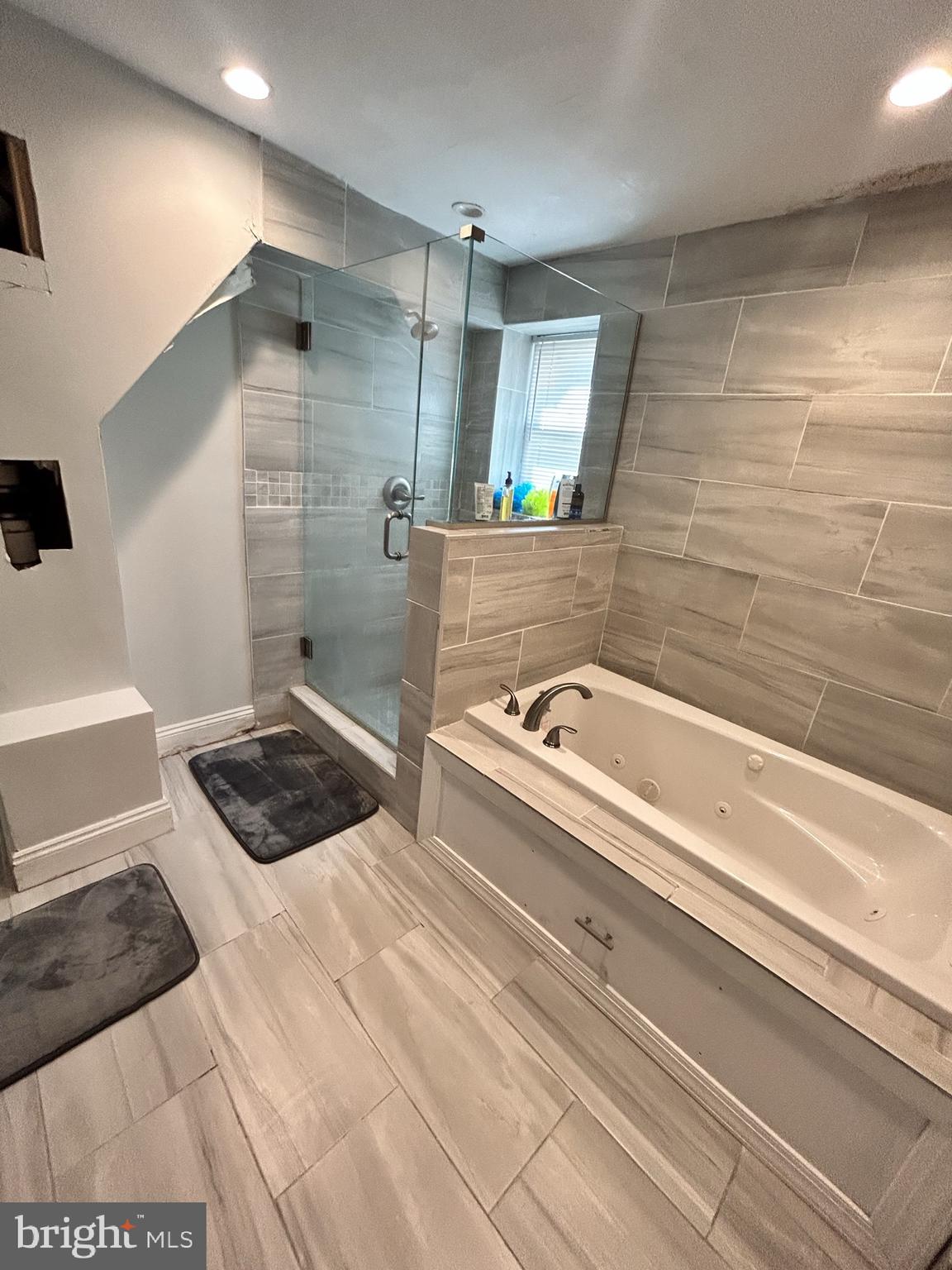 OLDE KENSINGTON - Residential