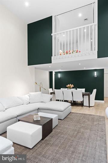 SOCIETY HILL - Residential