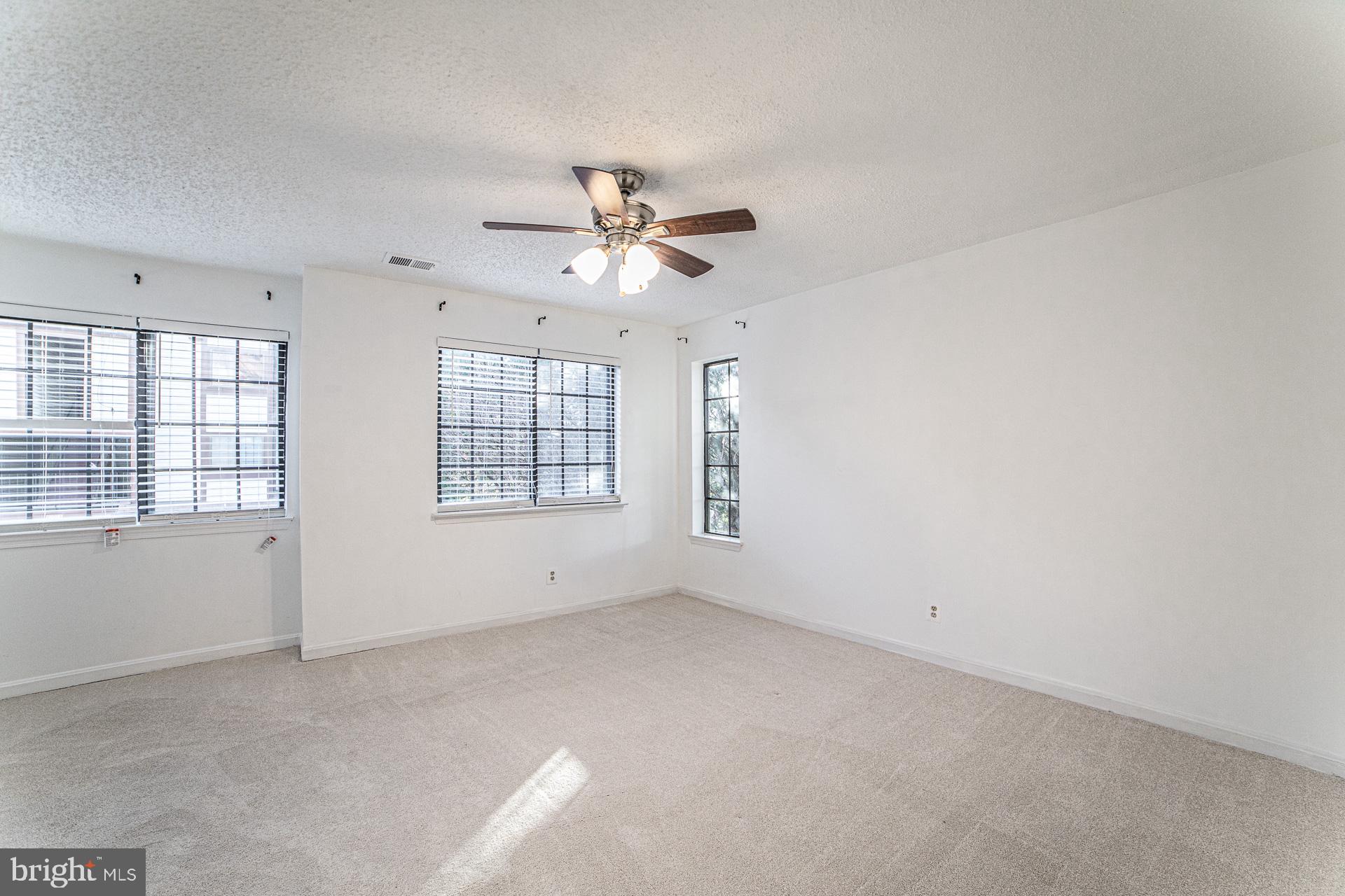 TIERS OF MANCHESTER LAKES - Residential