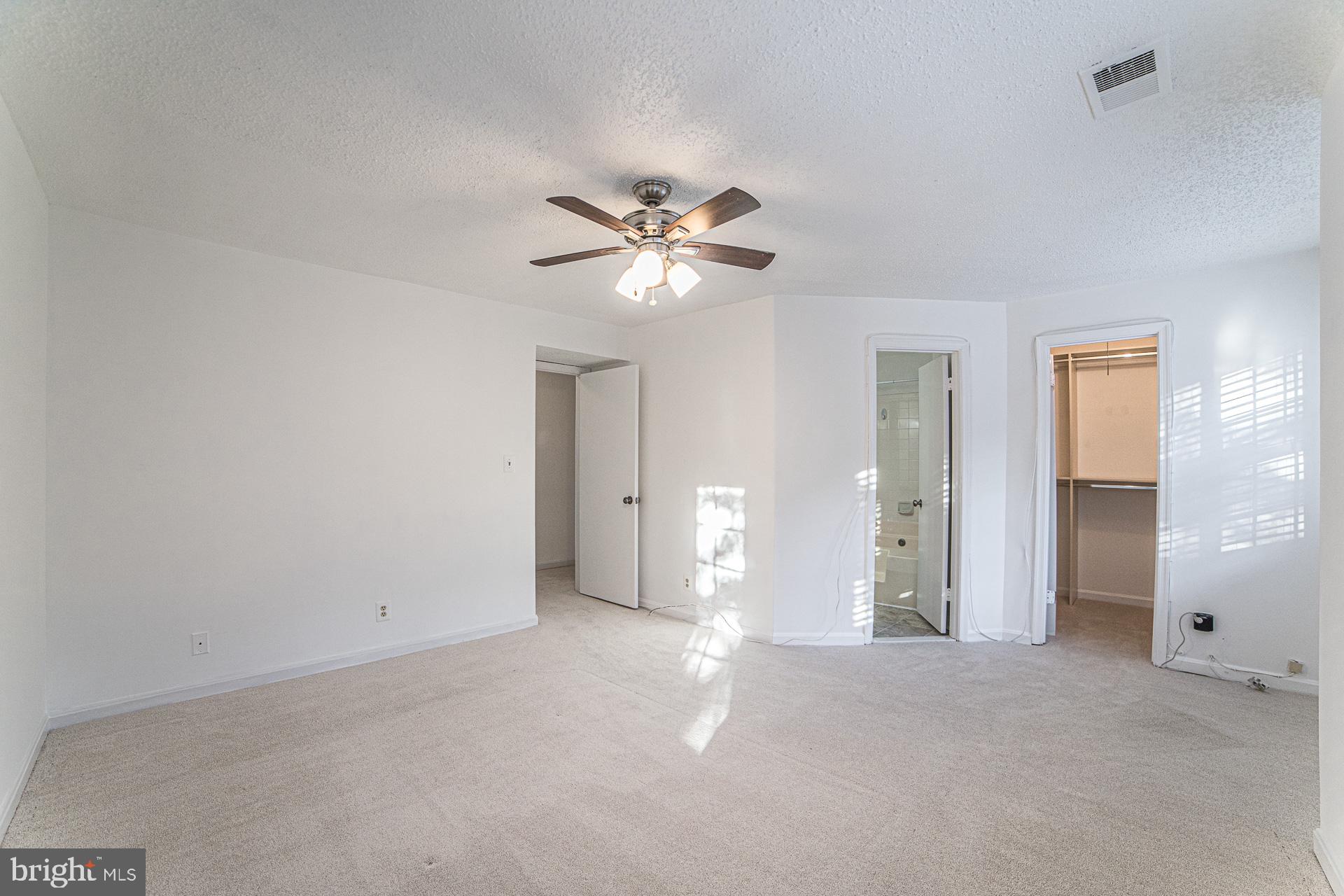 TIERS OF MANCHESTER LAKES - Residential