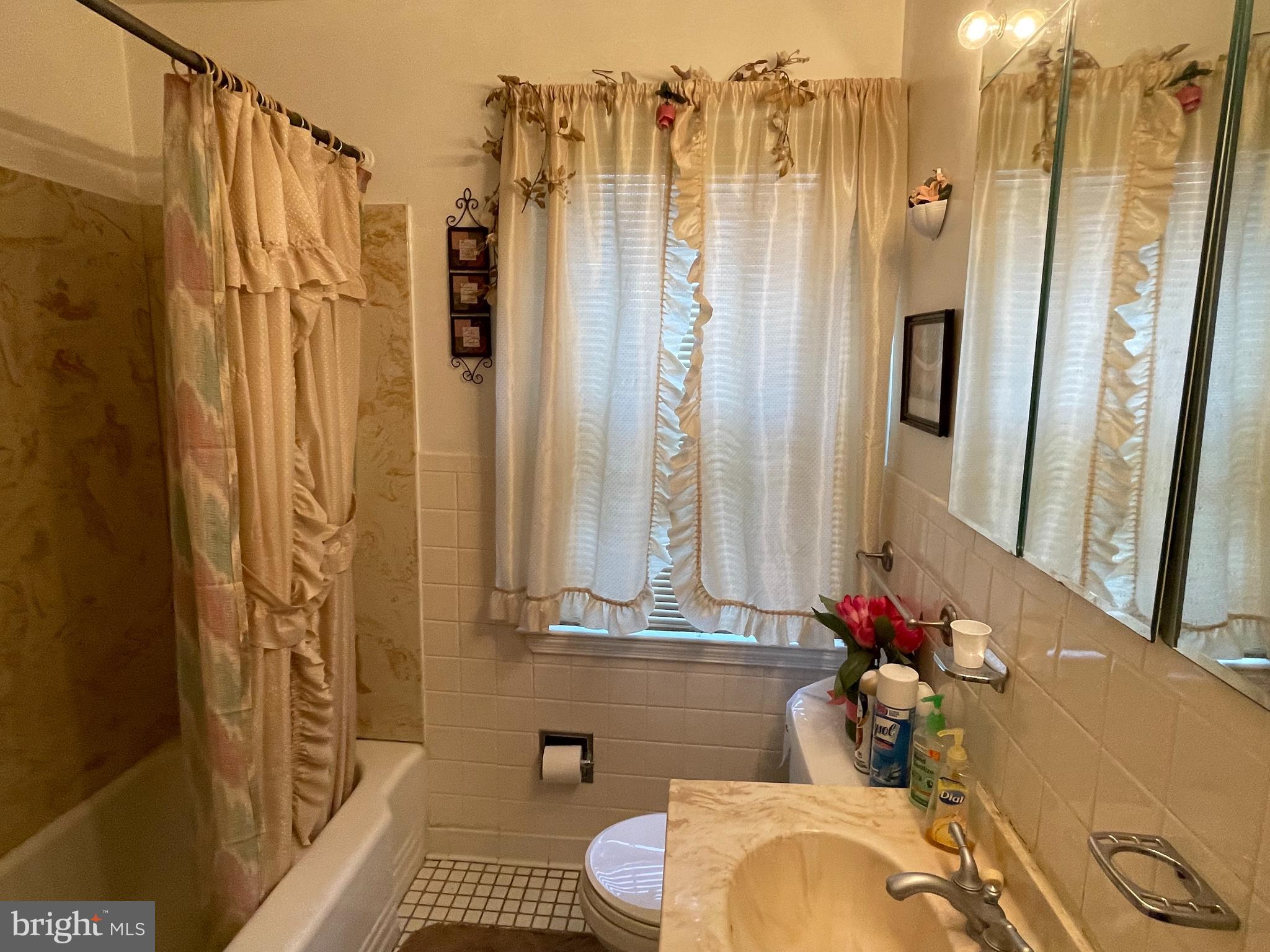 NORTHWOOD - Residential