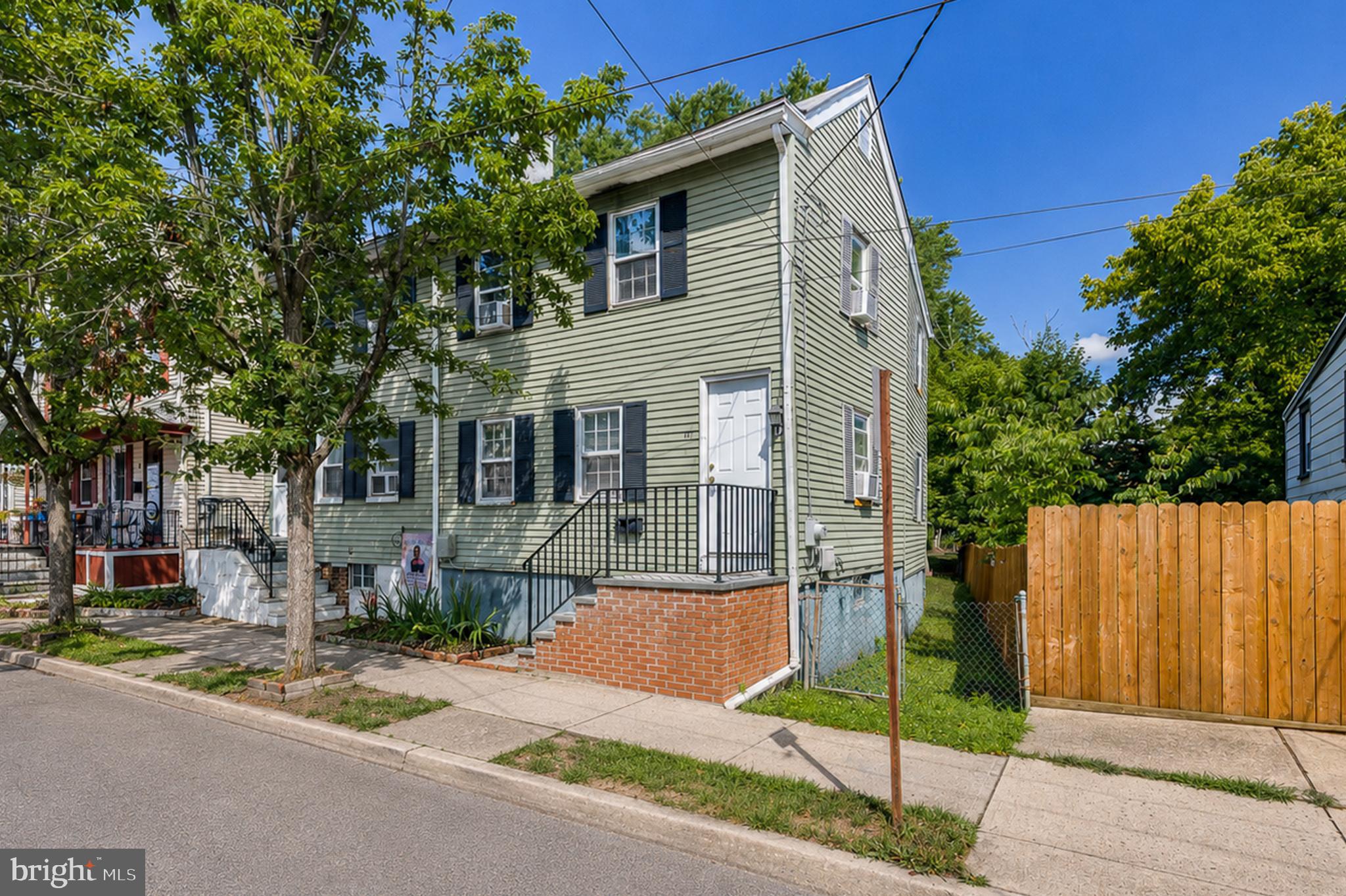 77 MARY STREET