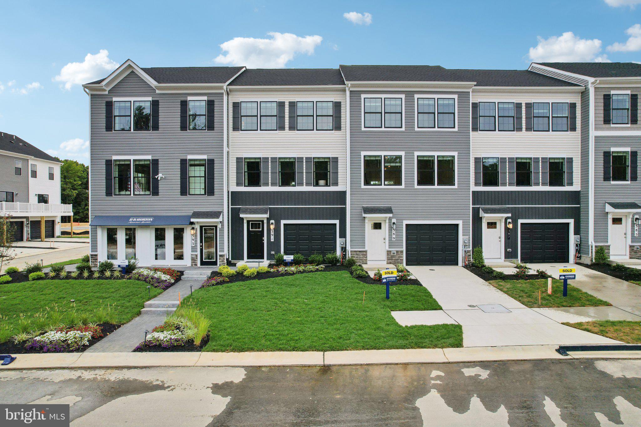 PINEGROVE - Residential