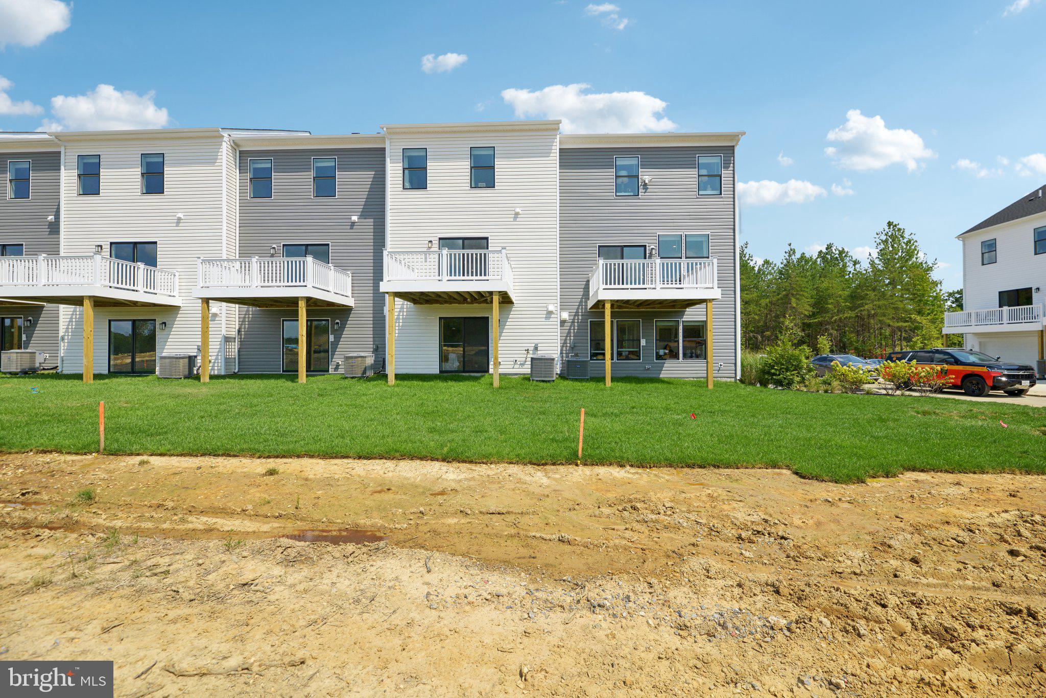 PINEGROVE - Residential