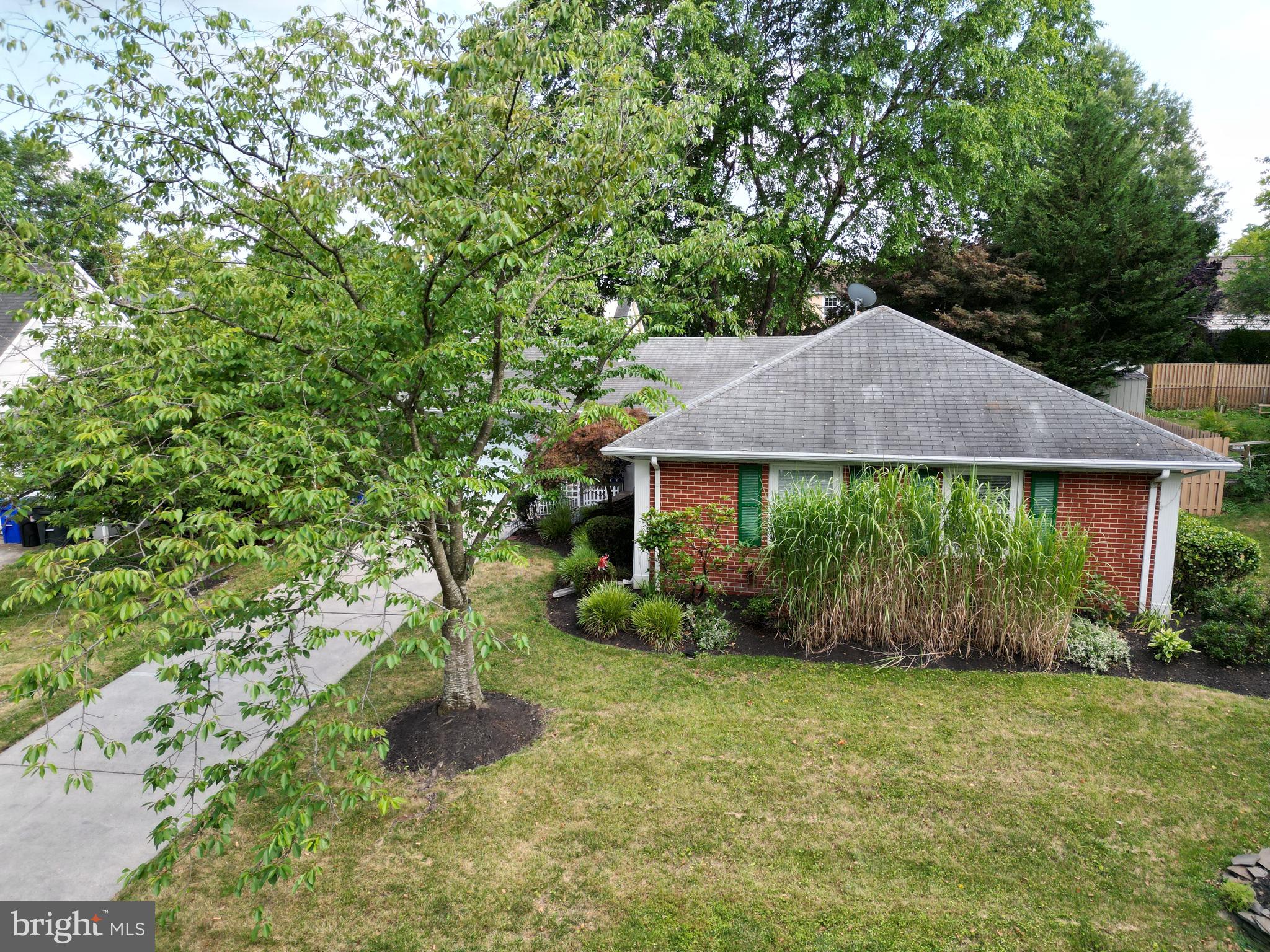 SOMERSET AT BELAIR - Residential