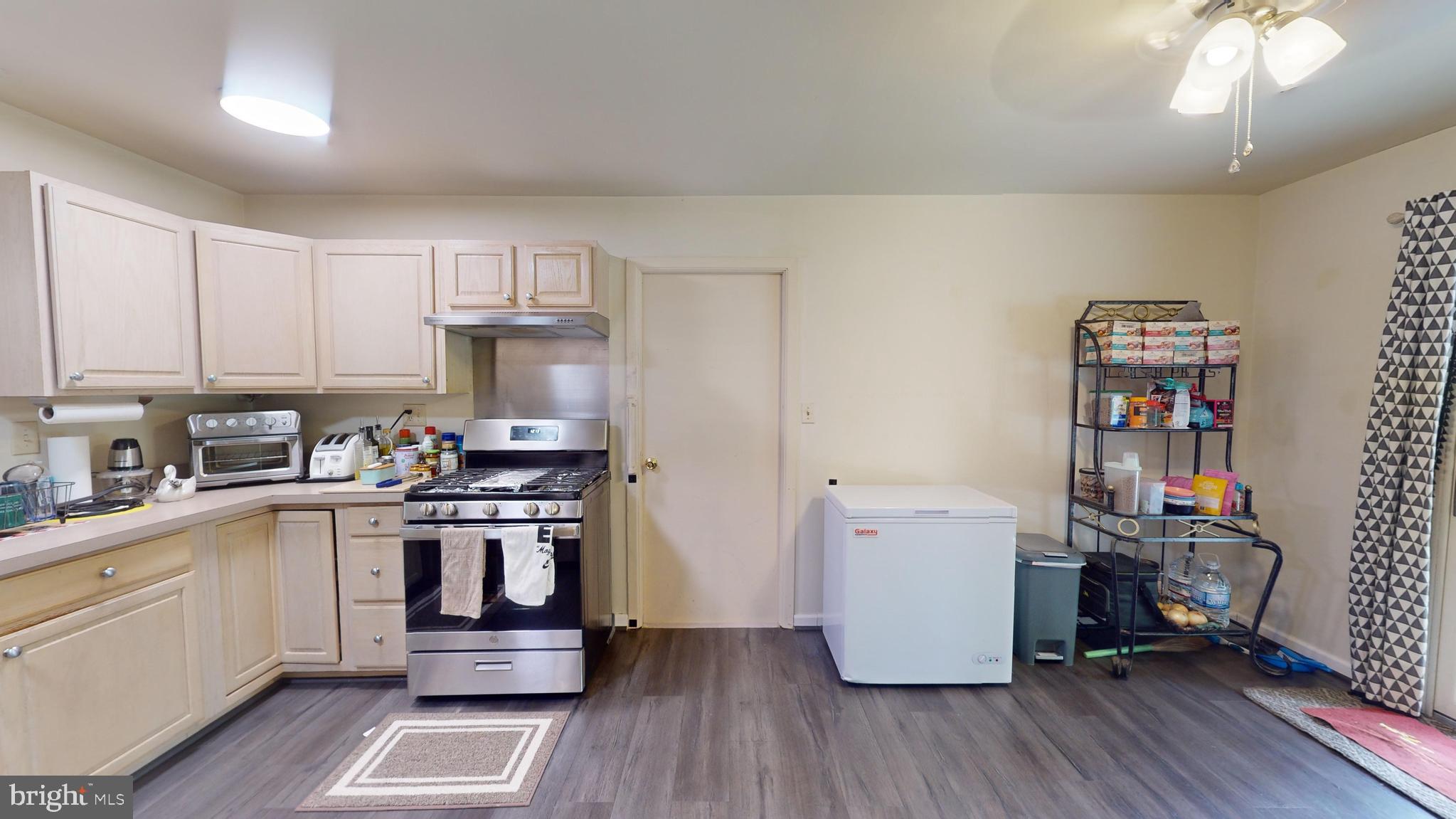 SOMERSET AT BELAIR - Residential