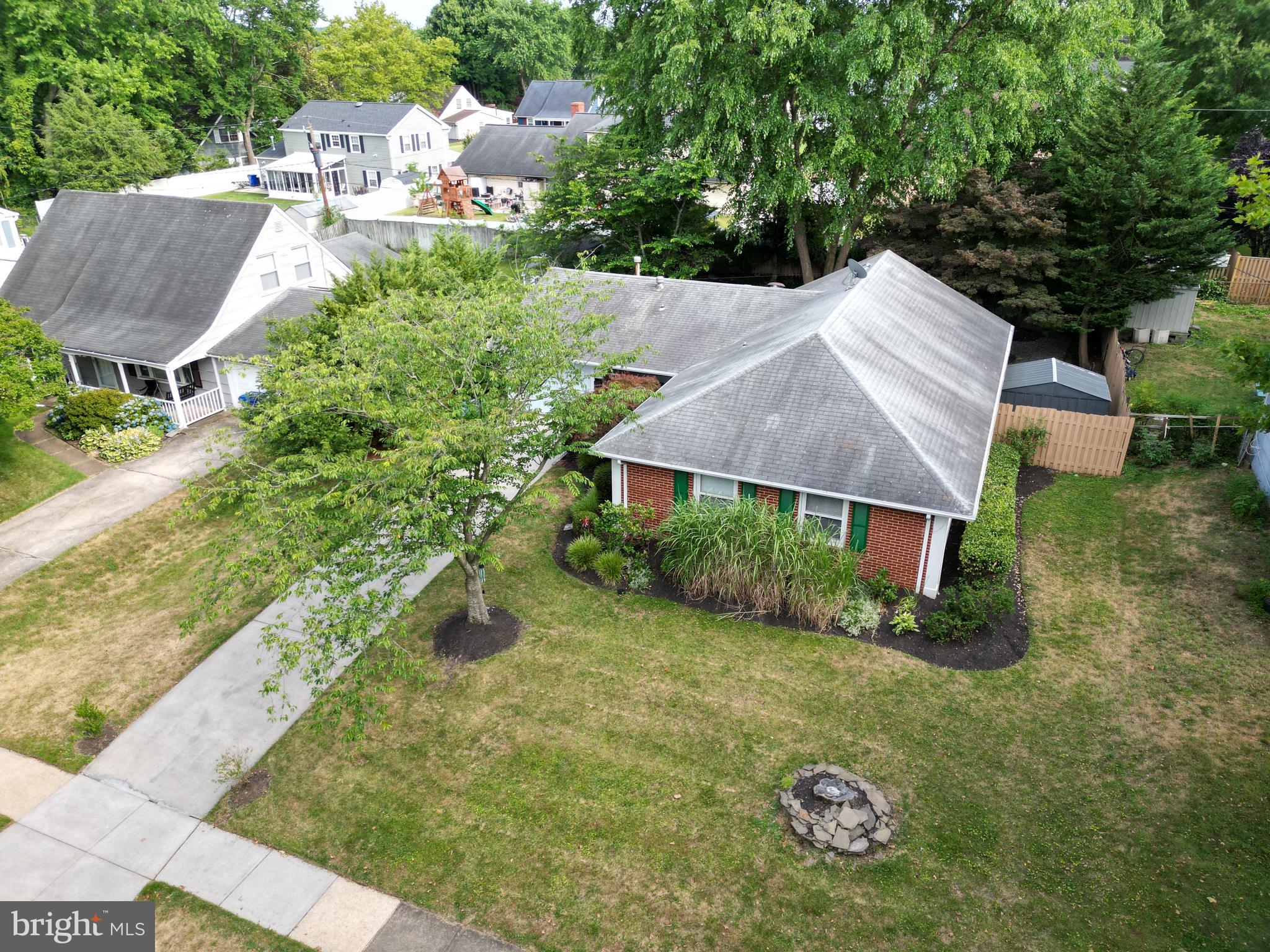 SOMERSET AT BELAIR - Residential